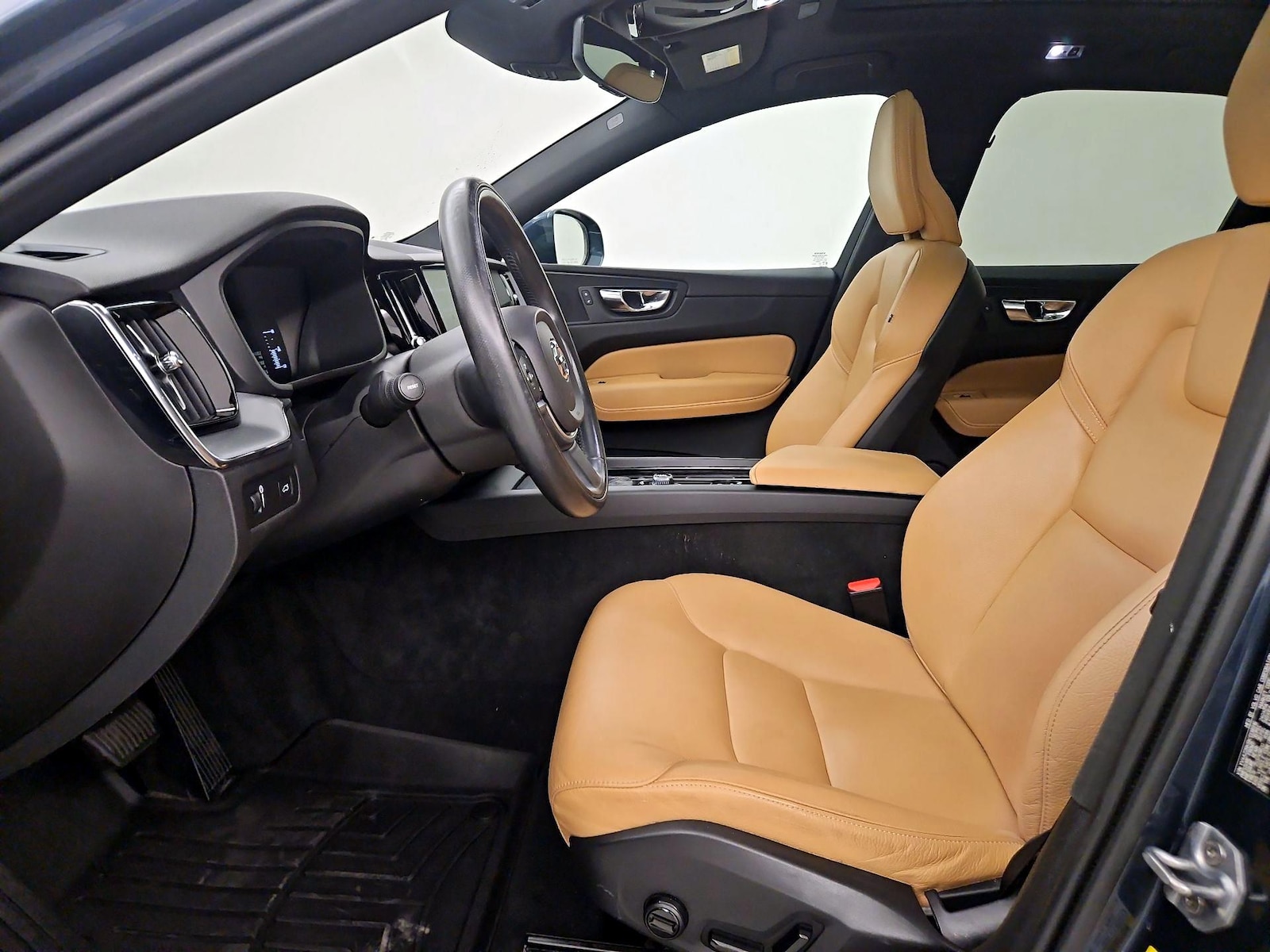 2019 Volvo XC60 Momentum - Photo 12