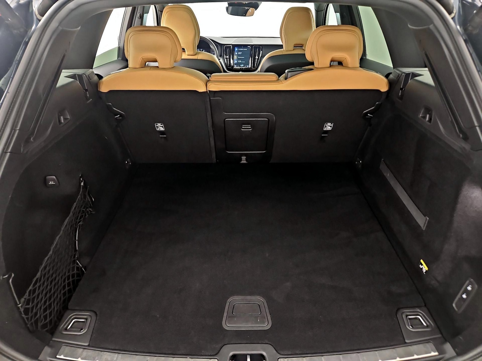 2019 Volvo XC60 Momentum - Photo 22