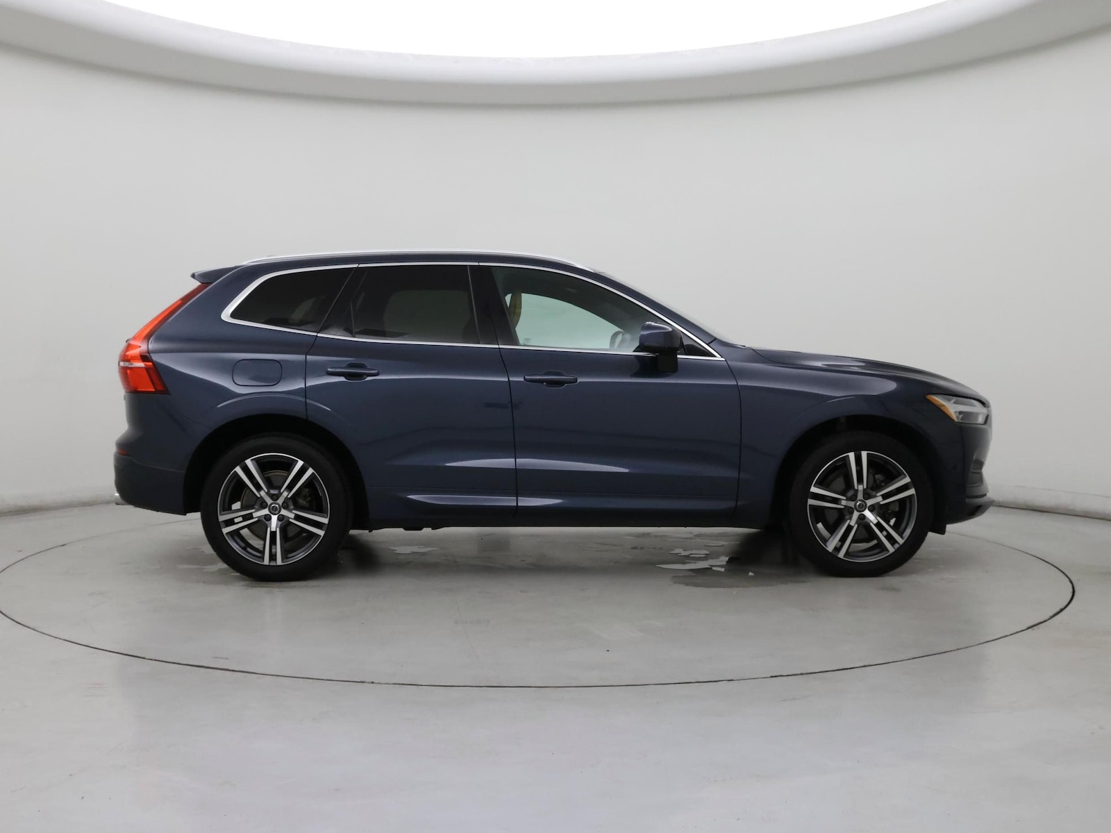 2019 Volvo XC60 Momentum - Photo 8