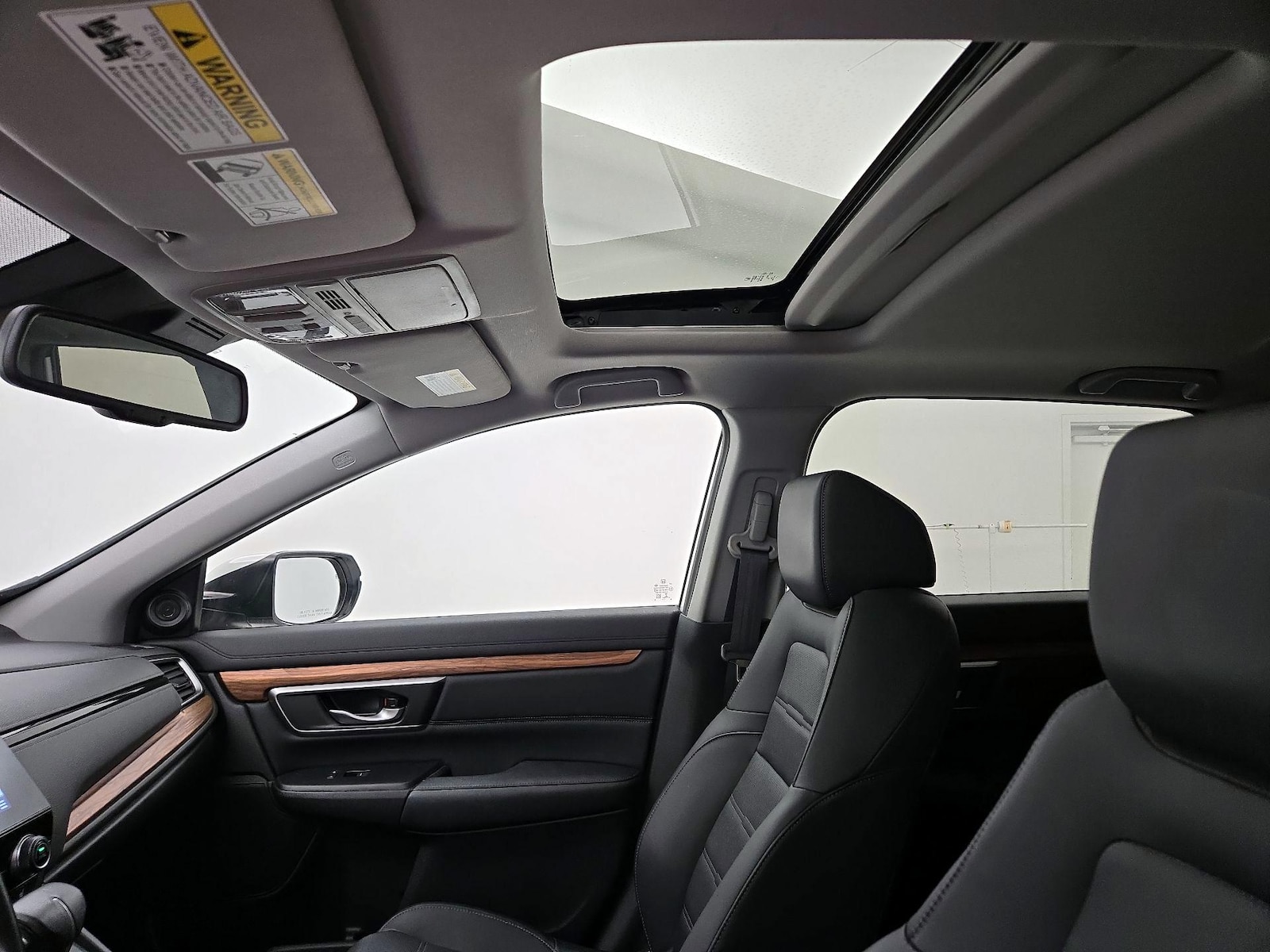 Sunroof(s) & Overhead Airbags