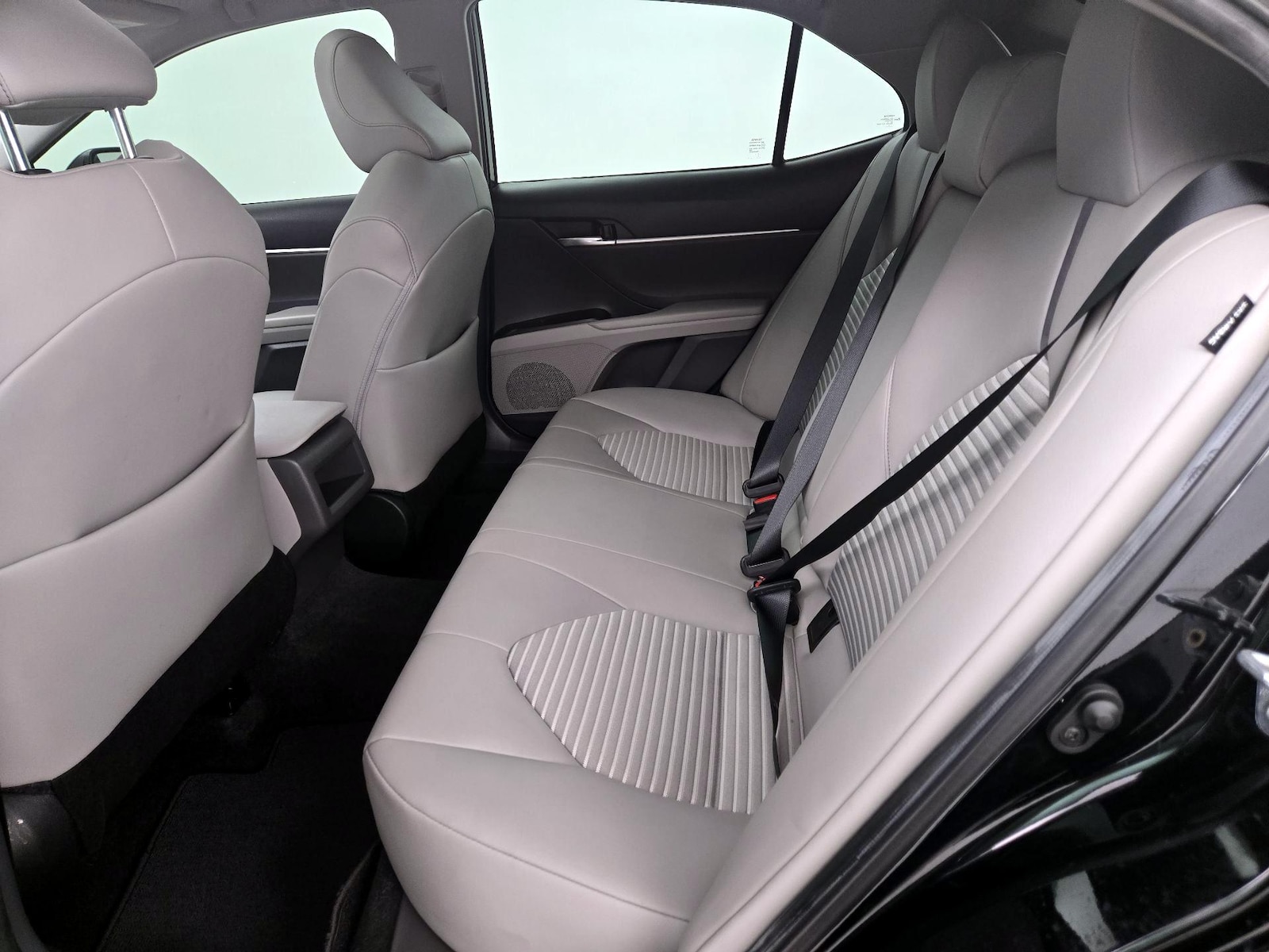 2023 Toyota Camry SE - Photo 21