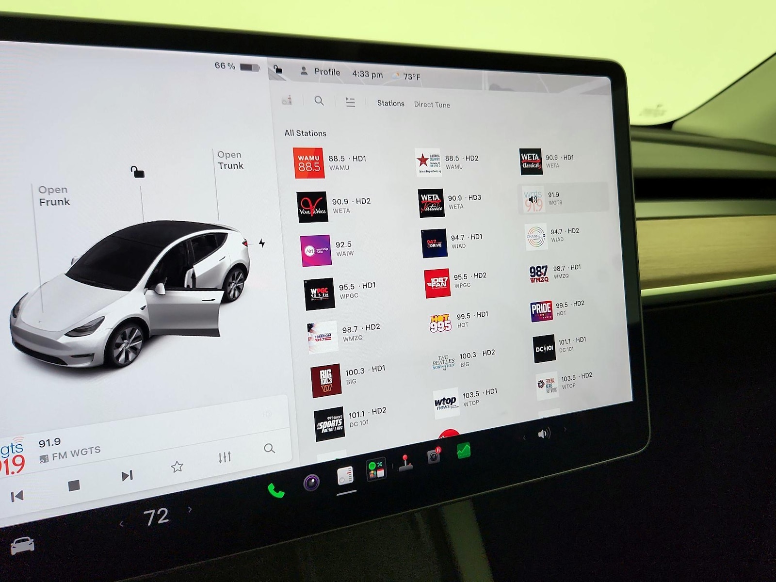 2022 Tesla Model Y Long Range - Photo 16