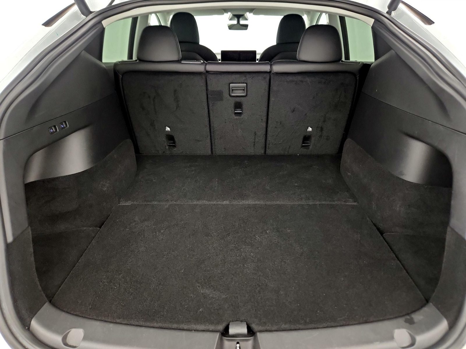 2022 Tesla Model Y Long Range - Photo 20
