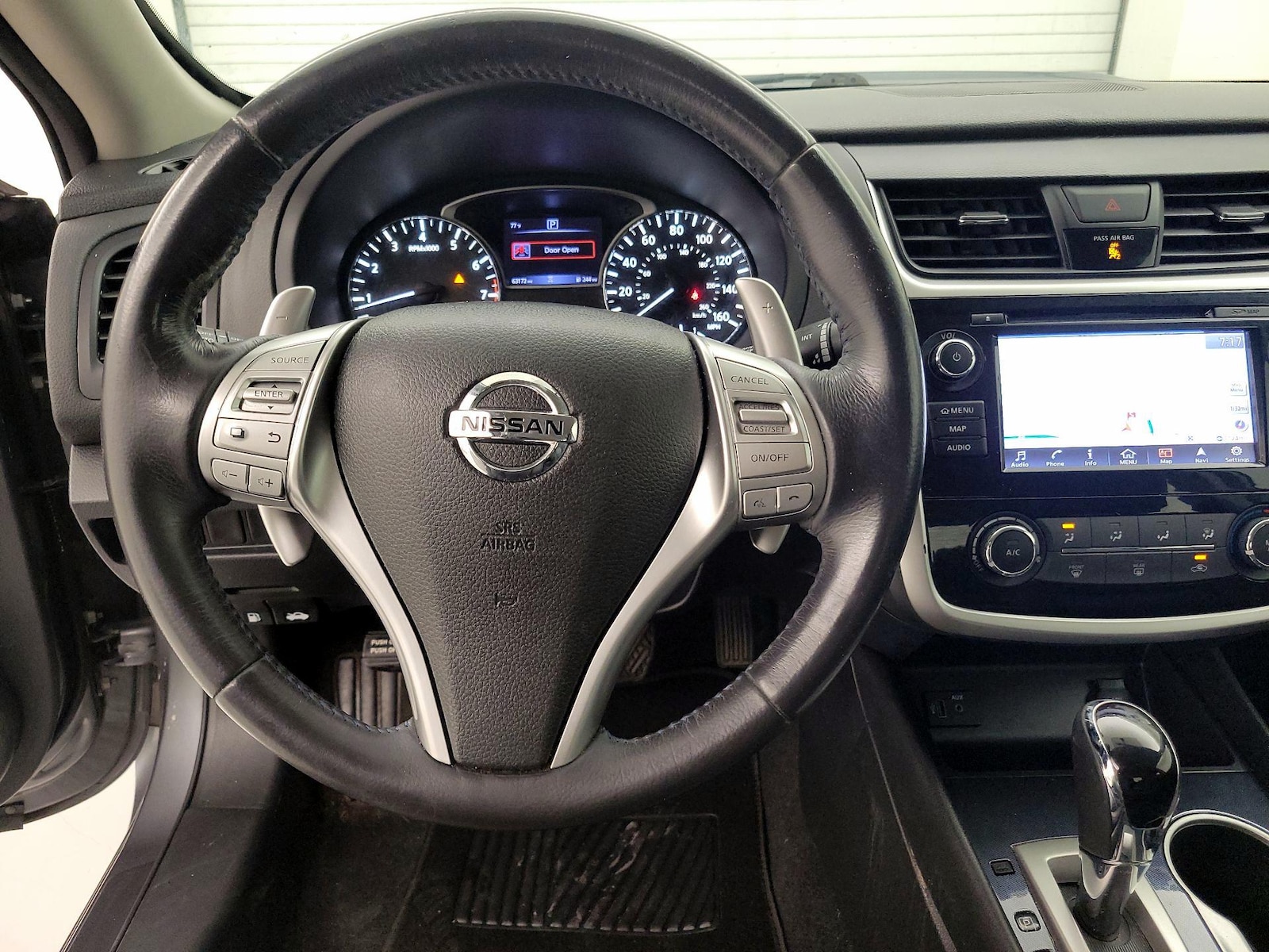 2018 Nissan Altima SR - Photo 11
