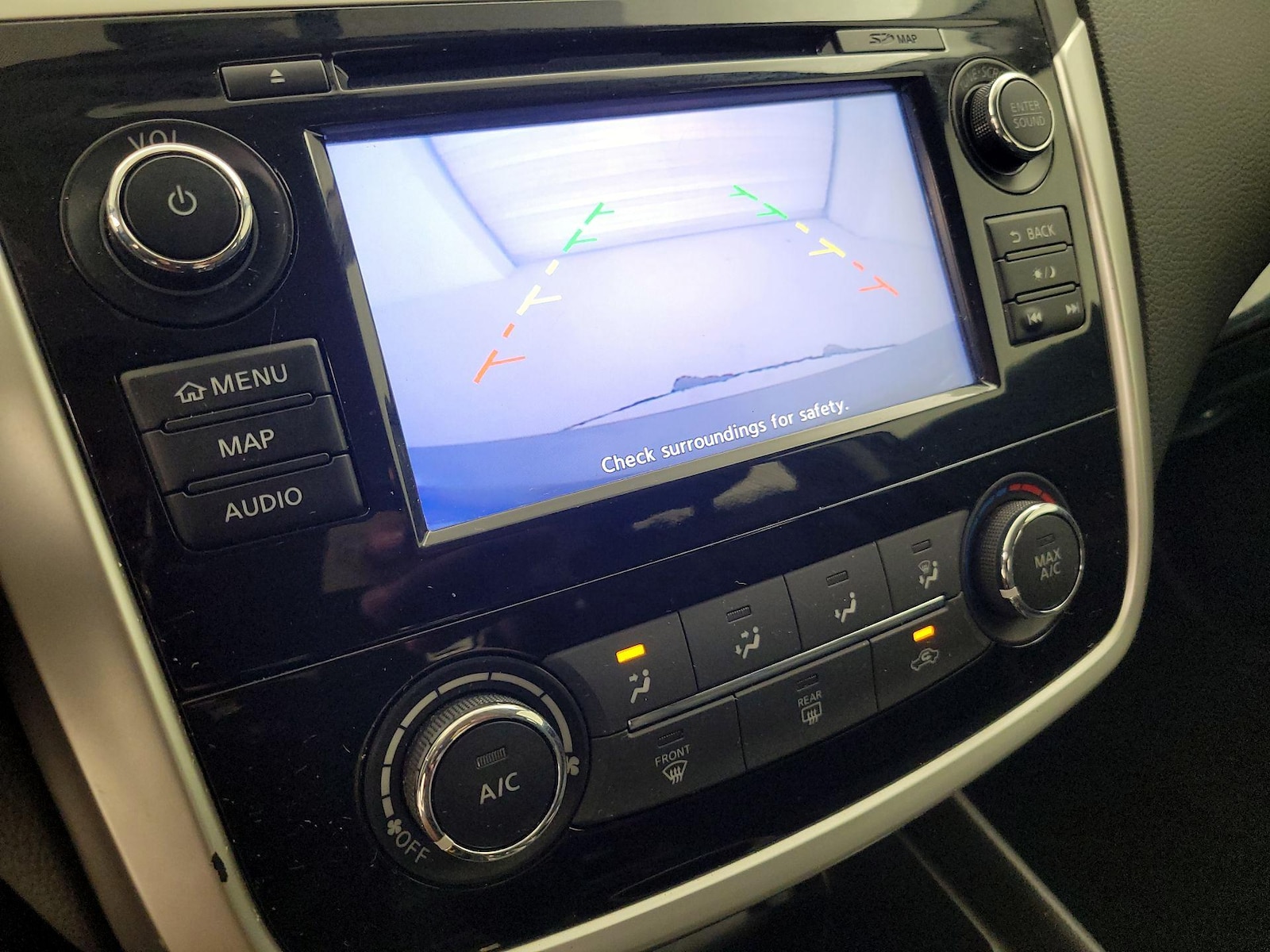 2018 Nissan Altima SR - Photo 16