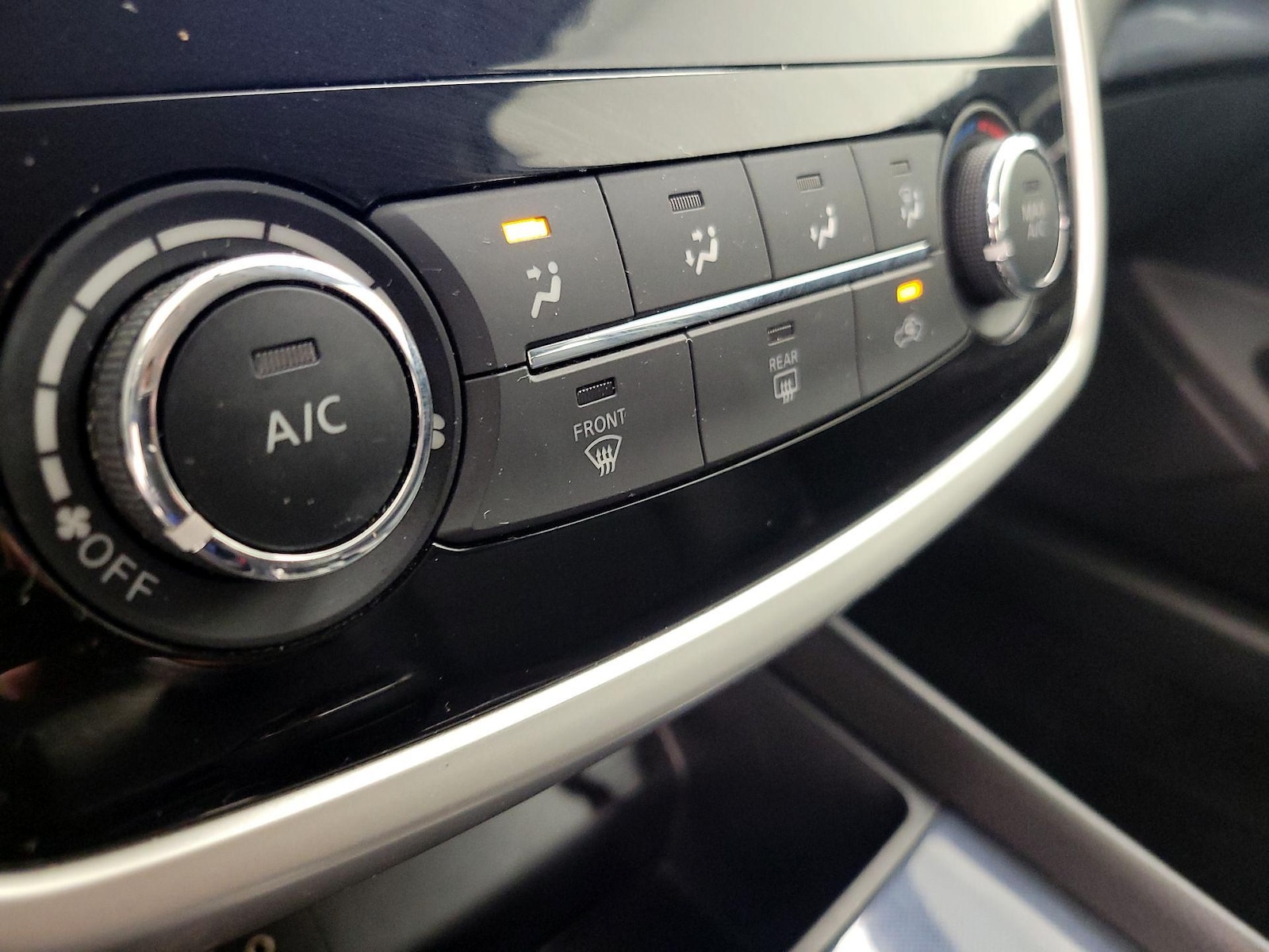 2018 Nissan Altima SR - Photo 18