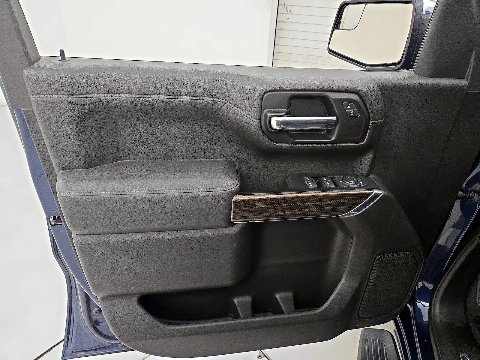 2020 Chevrolet Silverado 1500 LT - Photo 13