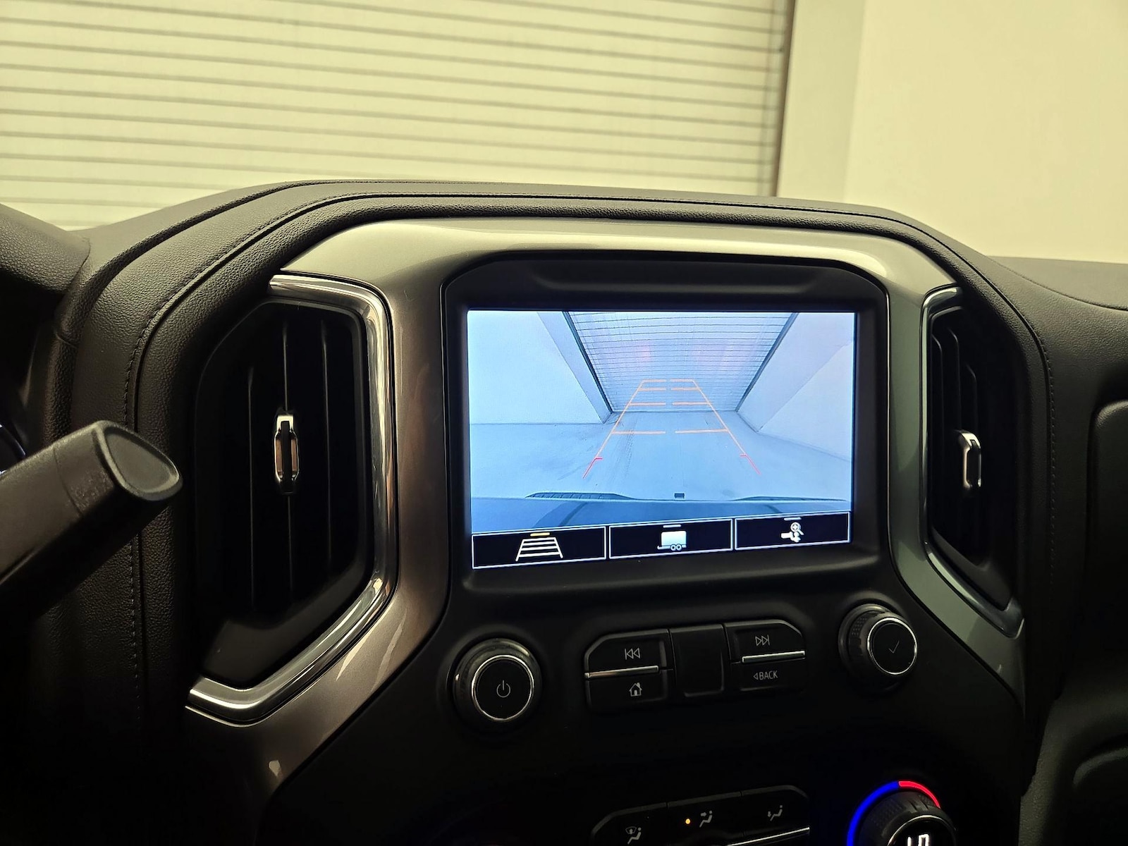2020 Chevrolet Silverado 1500 LT - Photo 15