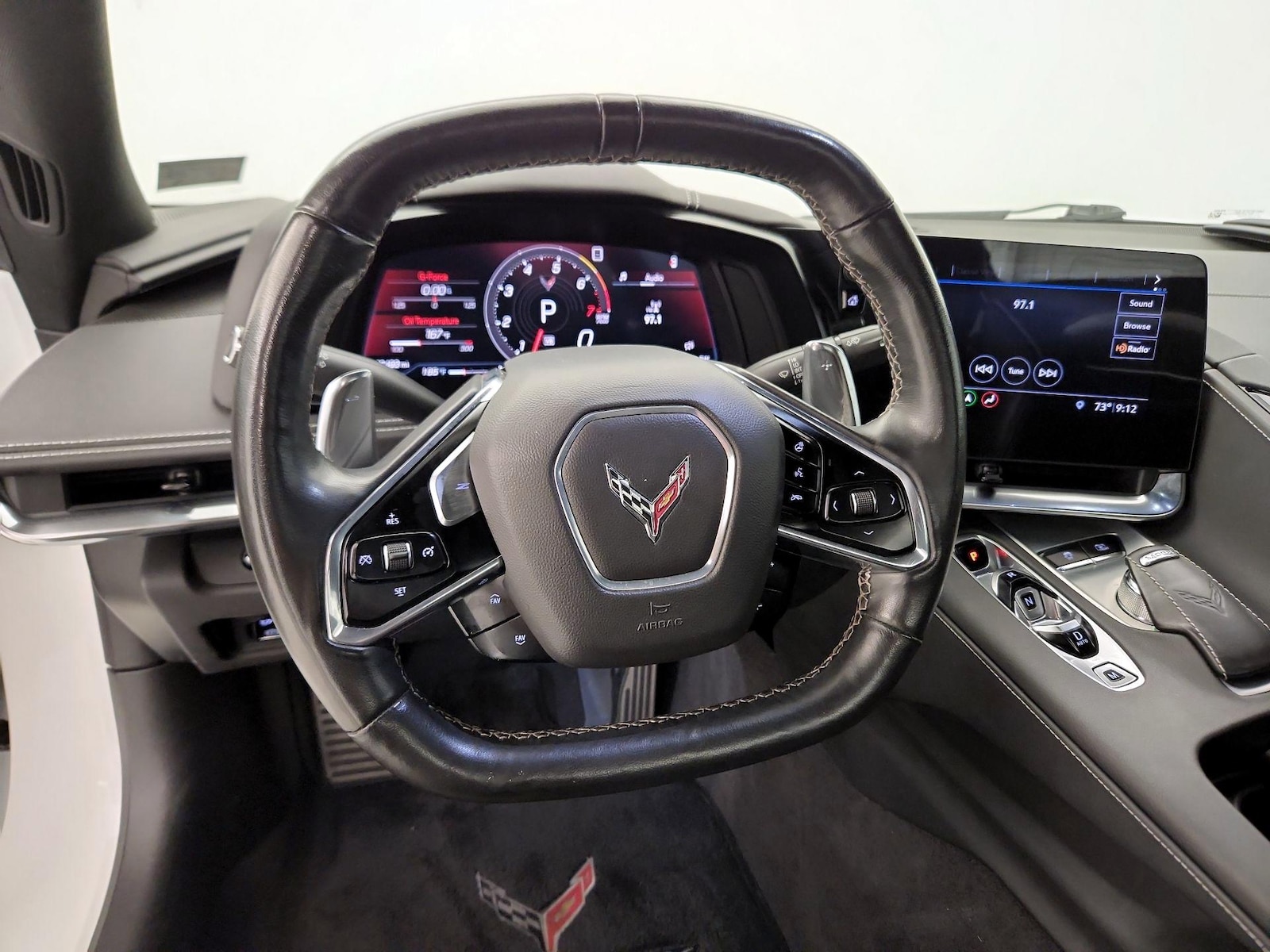 2020 Chevrolet Corvette 2LT - Photo 11