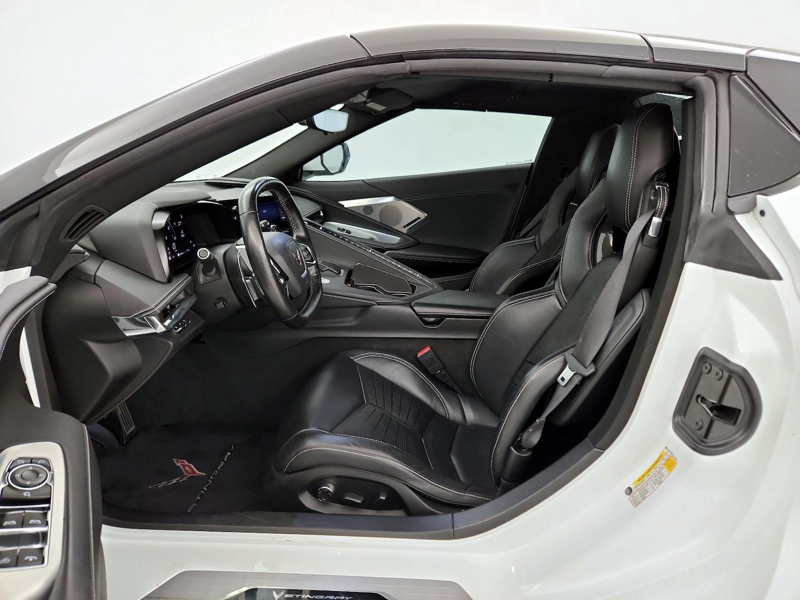 2020 Chevrolet Corvette 2LT - Photo 12