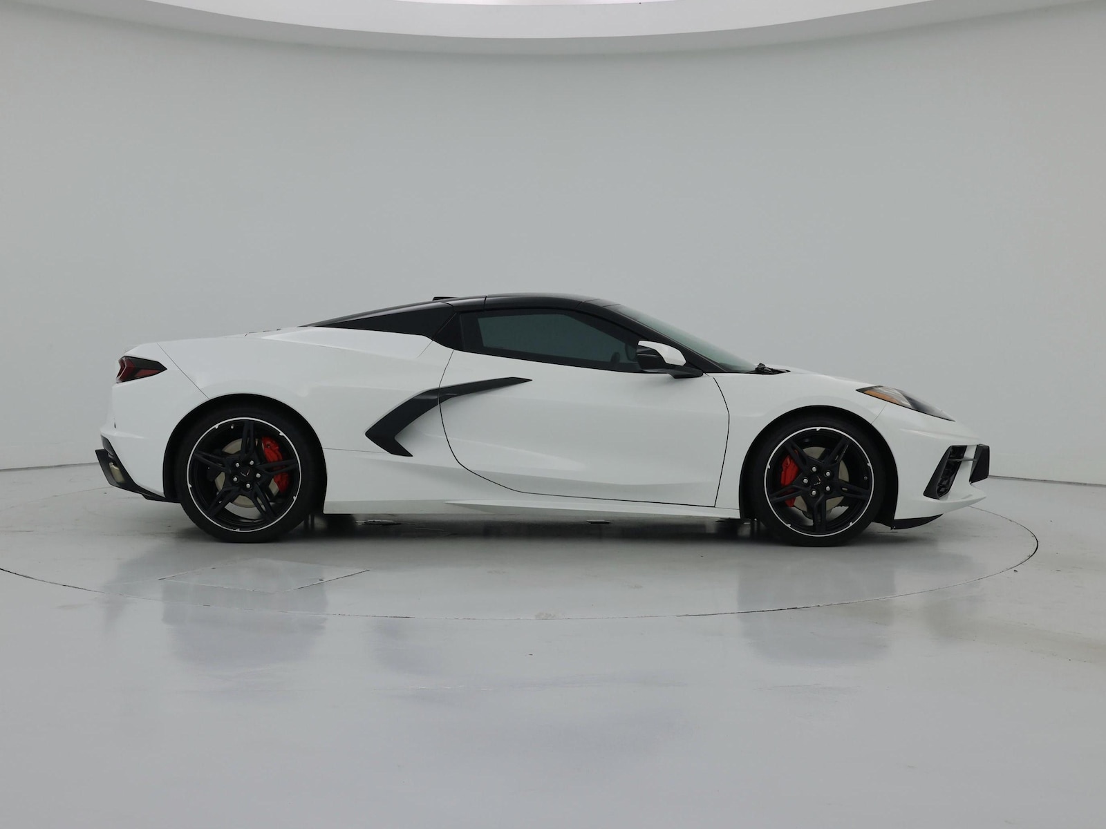 2020 Chevrolet Corvette 2LT - Photo 8
