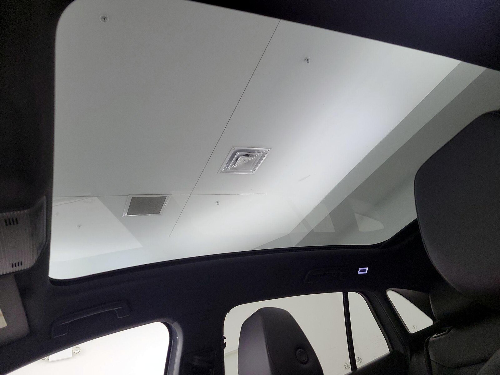 Skylight(s) & Overhead Airbags