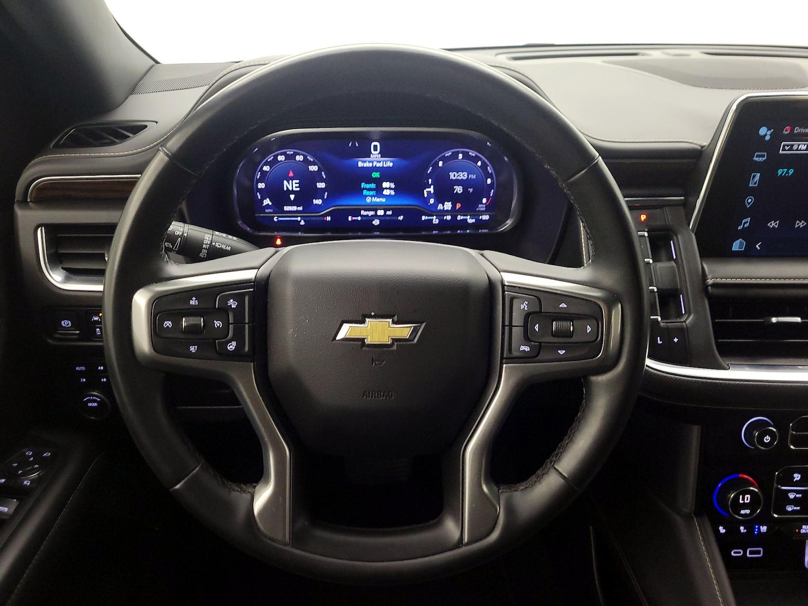 2023 Chevrolet Suburban Premier - Photo 11