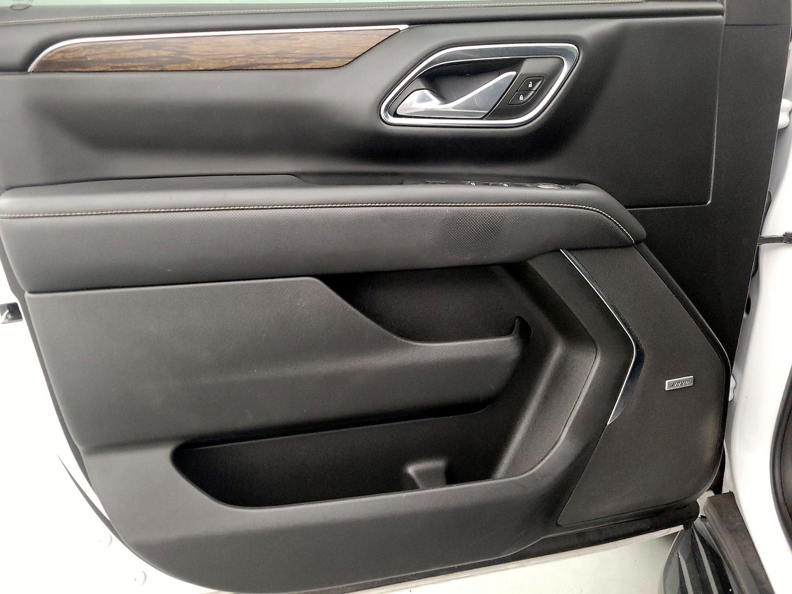 2023 Chevrolet Suburban Premier - Photo 13