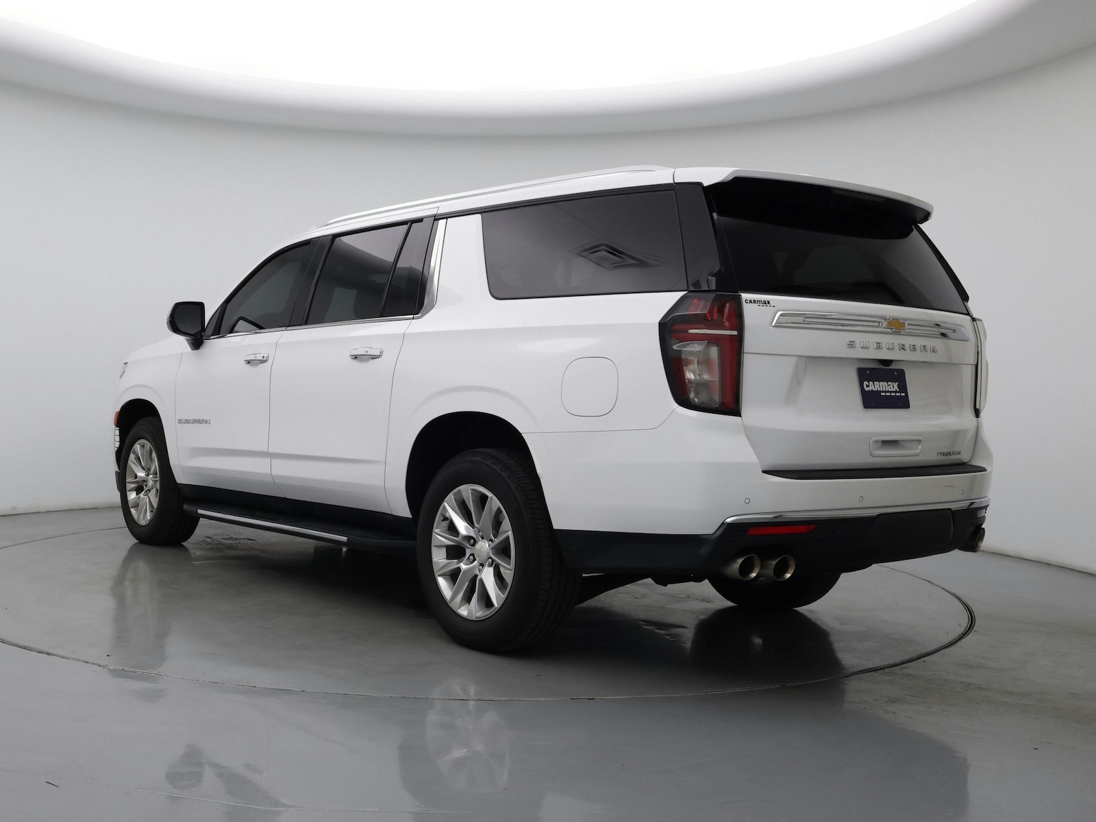 2023 Chevrolet Suburban Premier - Photo 3