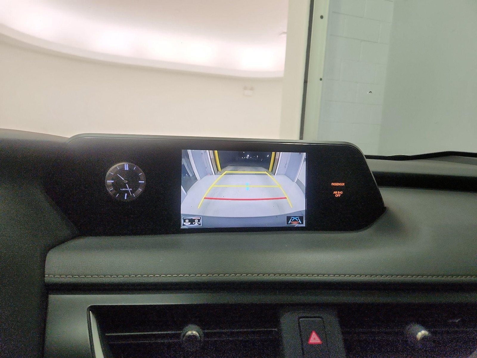 2021 Lexus UX Hybrid 250h - Photo 15