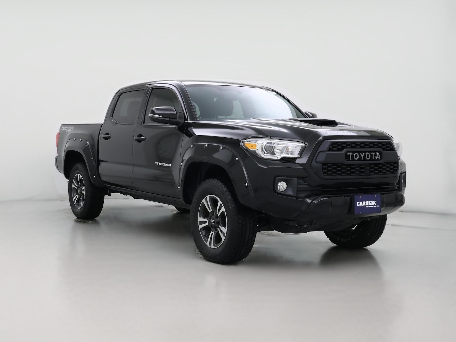 Bed Liner & Tow Hitch