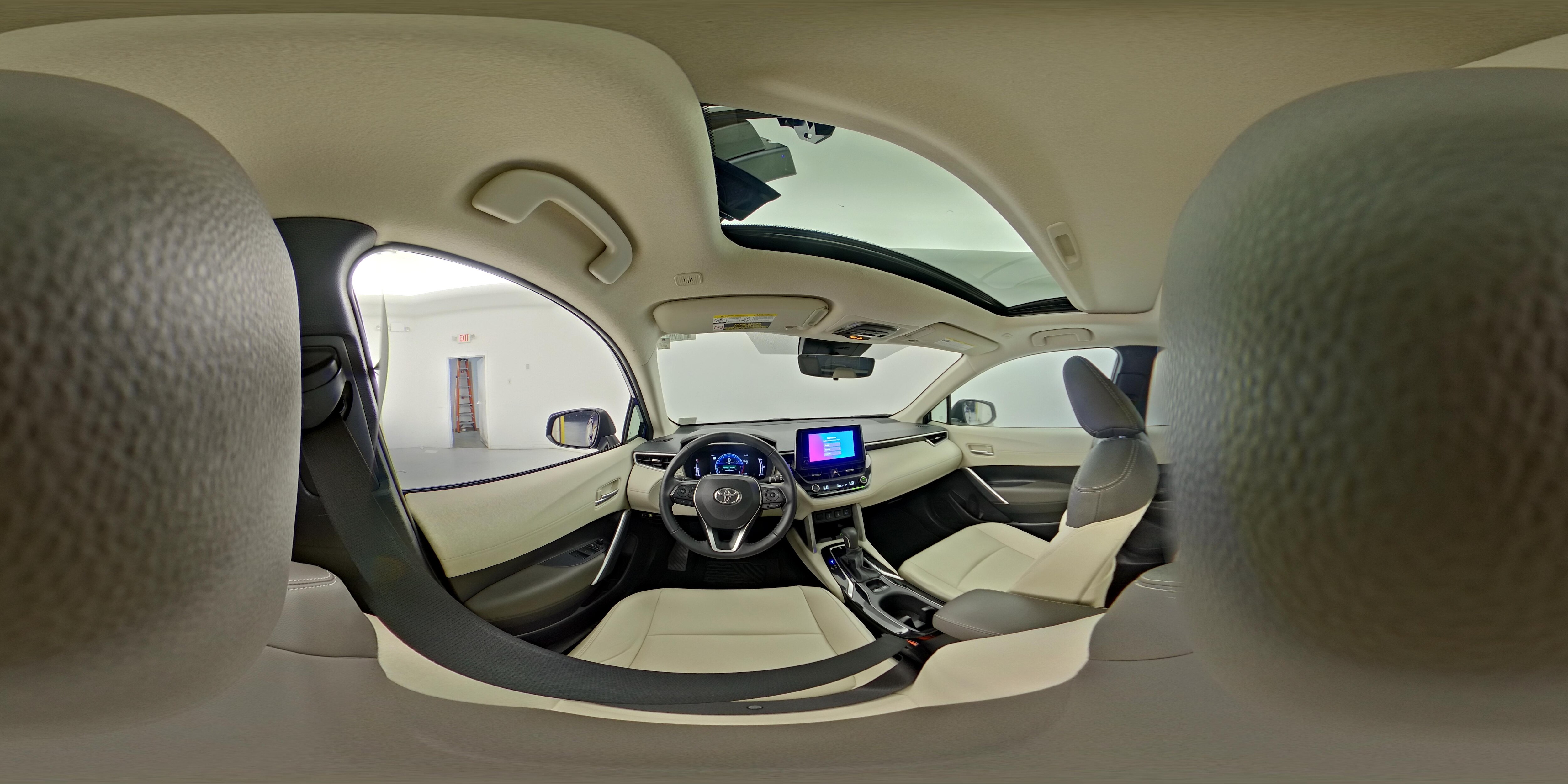 2024 Toyota Corolla Cross XLE - Photo 28