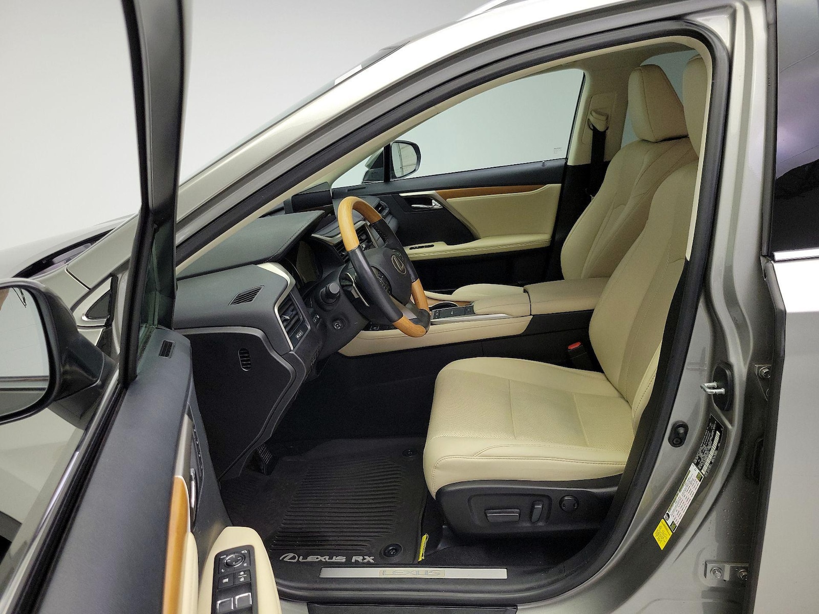 2022 Lexus RX 350 - Photo 12