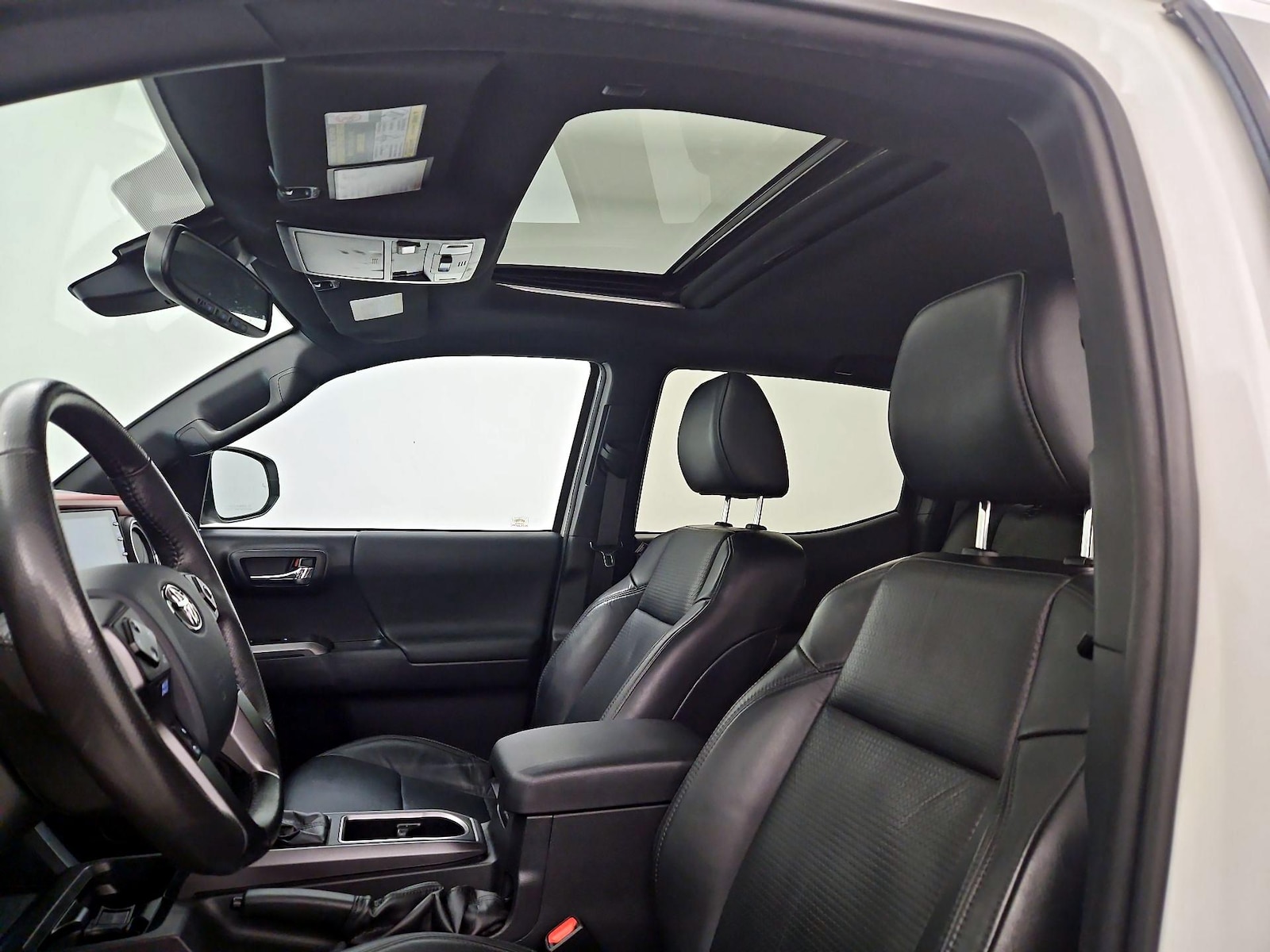 Sunroof(s) & Overhead Airbags