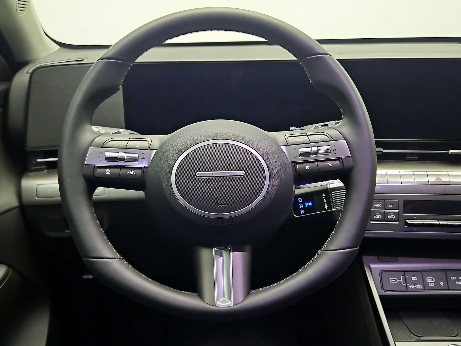 2026 Hyundai Kona SEL Premium - Photo 11