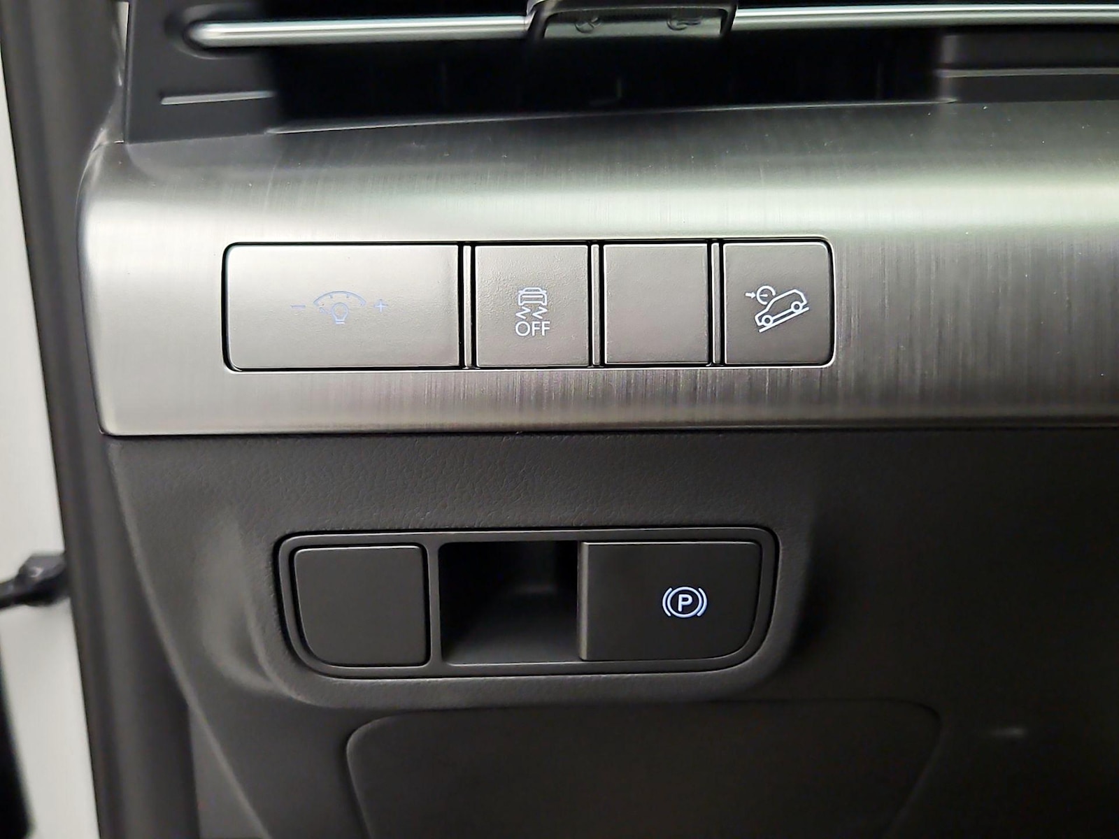 2026 Hyundai Kona SEL Premium - Photo 14