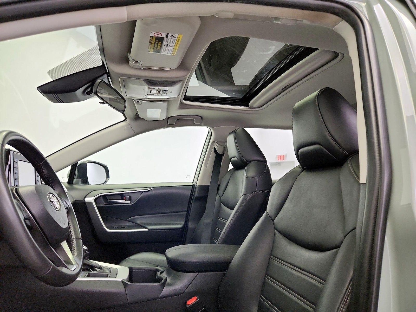 Sunroof(s) & Overhead Airbags