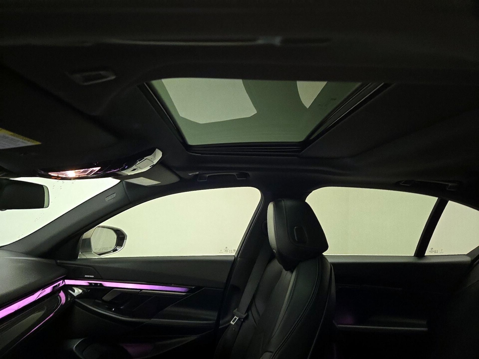 2025 BMW 5 Series 540i - Photo 19