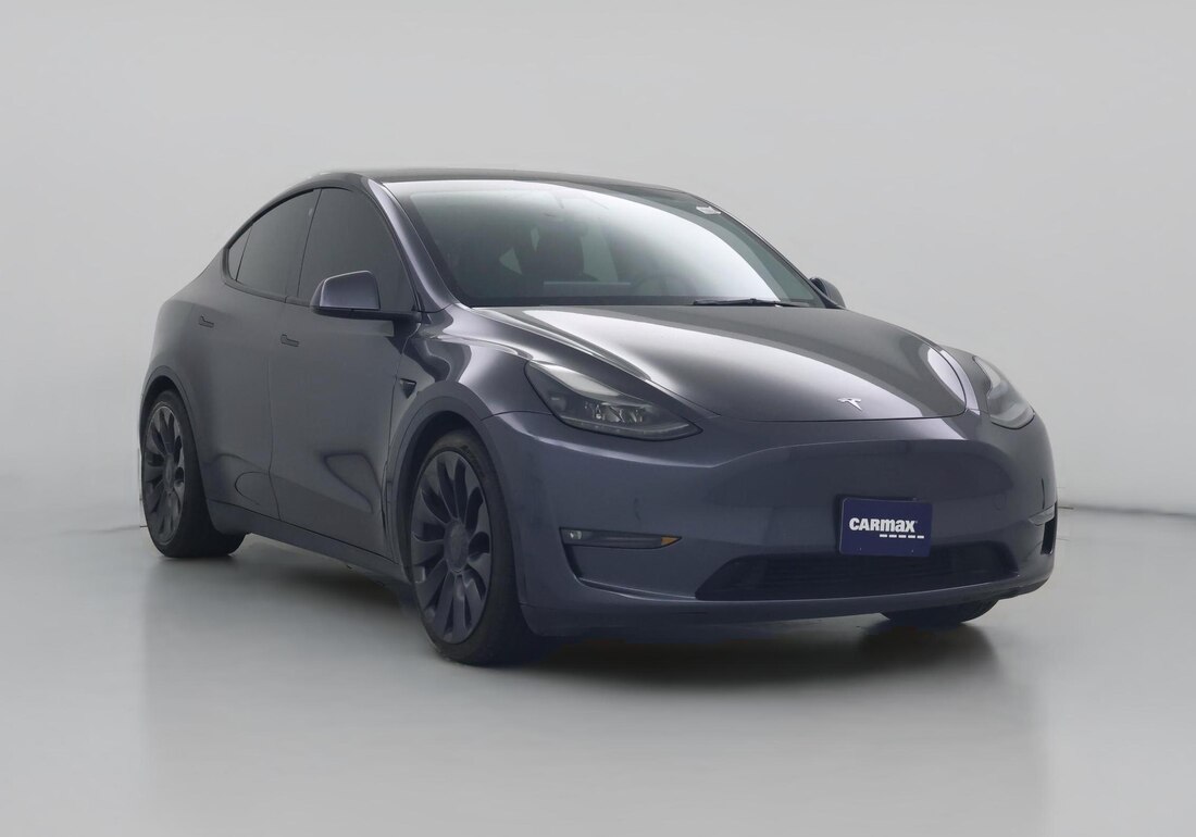 2021 Tesla Model Y Performance All-Wheel Drive in Gray — CarMax photo