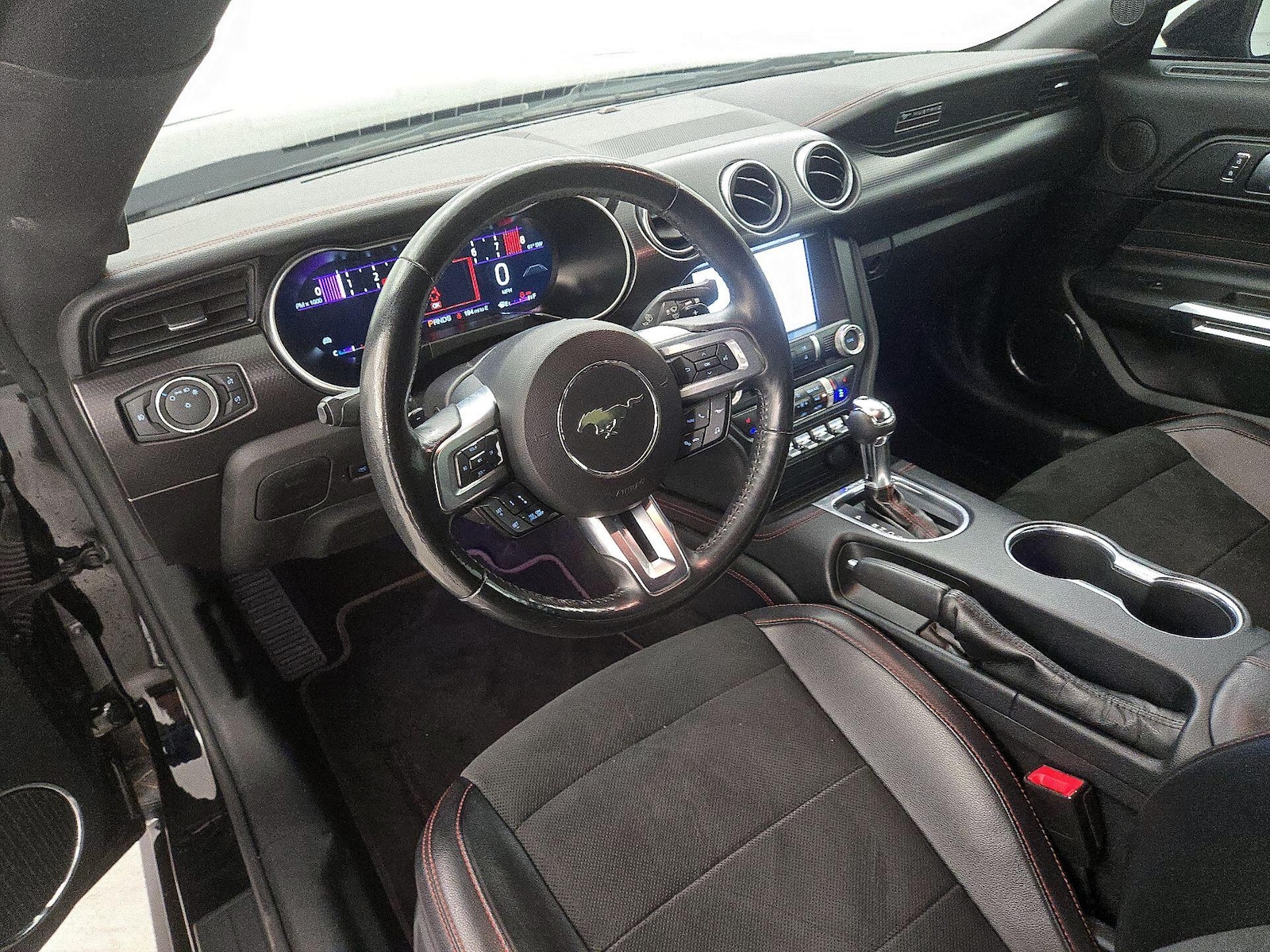 2020 Ford Mustang GT Premium - Photo 10