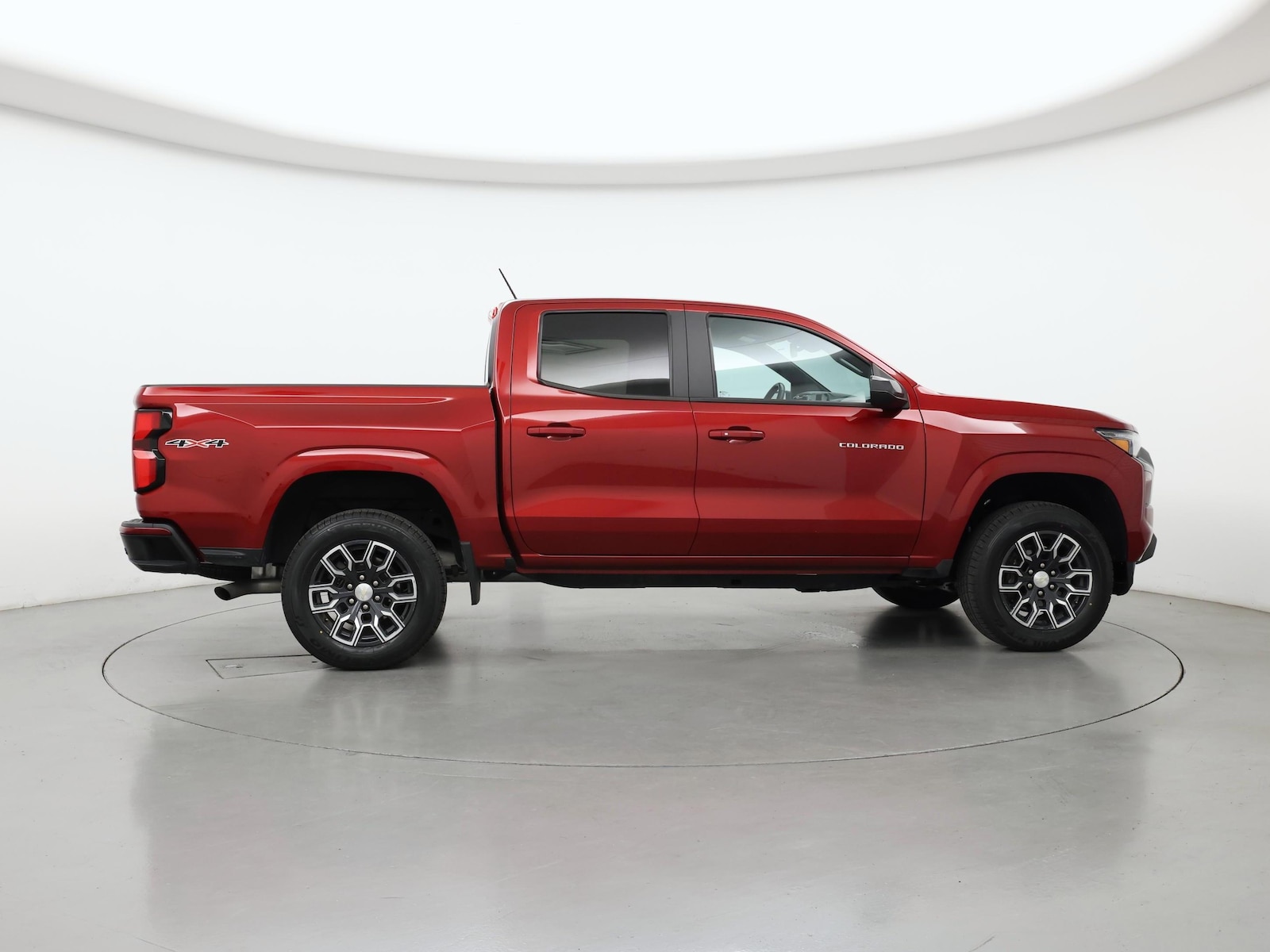 2023 Chevrolet Colorado LT - Photo 8