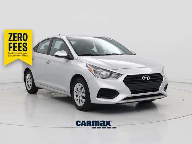 Silver 2022 Hyundai Accent Sedan Front-Wheel Drive Automatic