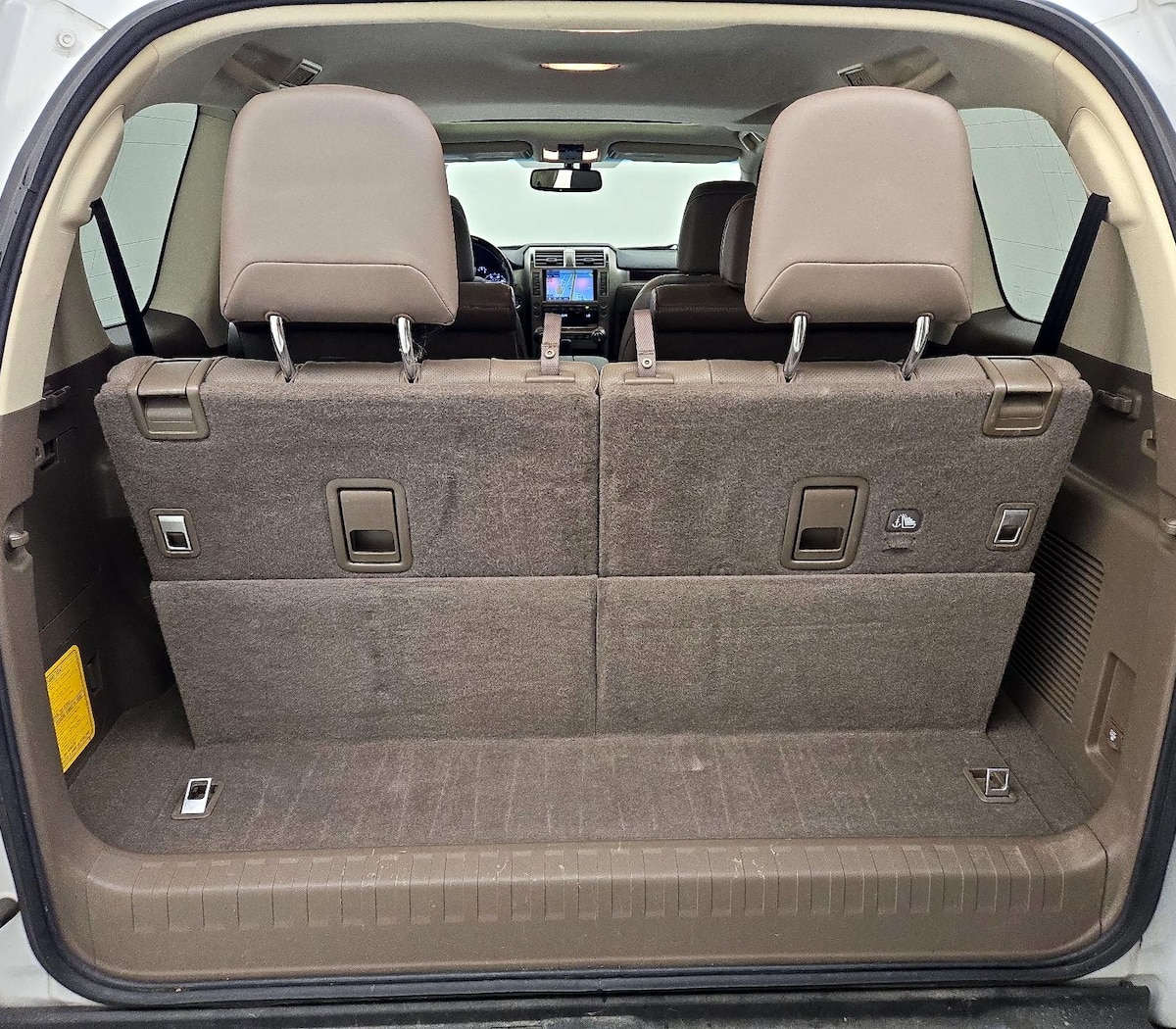Trunk/Cargo (Seats Up)