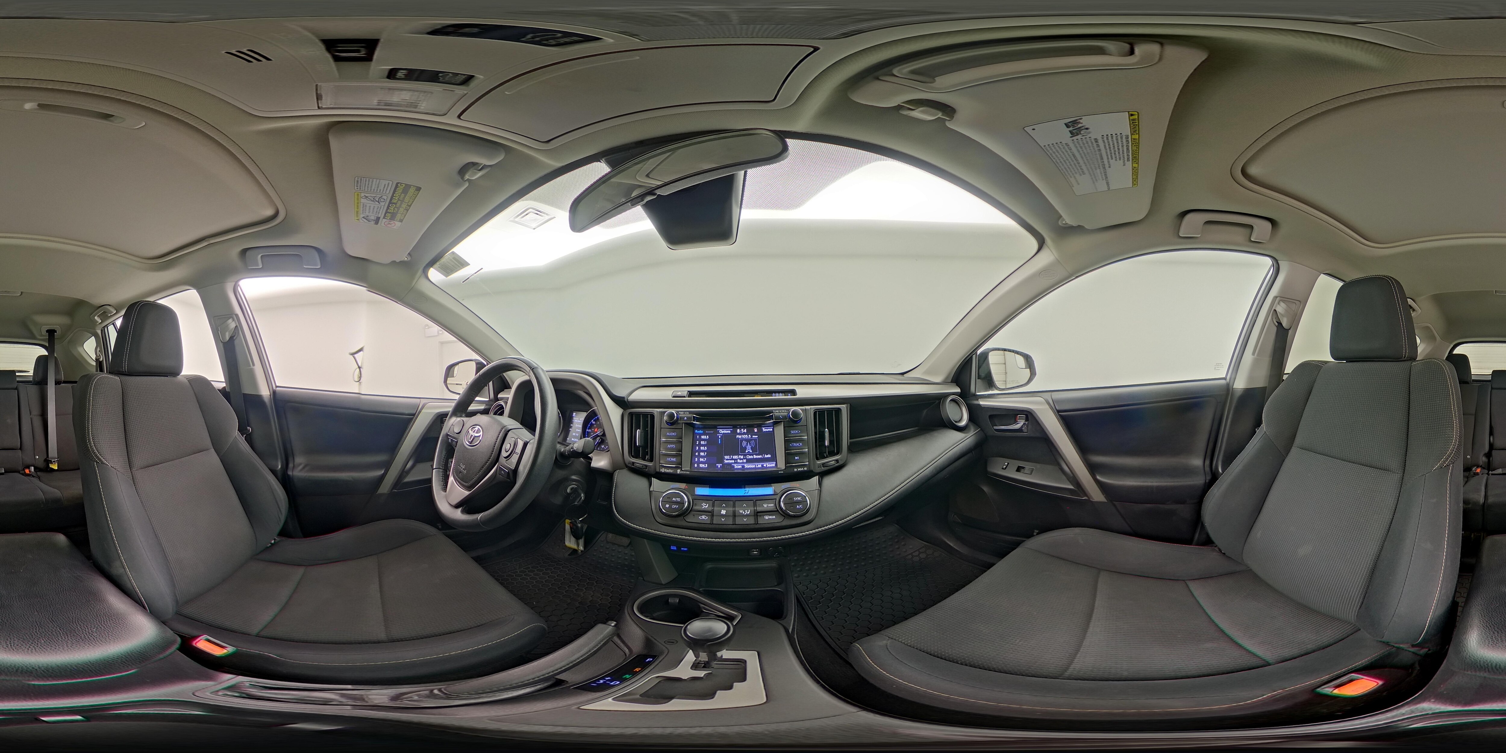 2017 Toyota RAV4 XLE - Photo 25