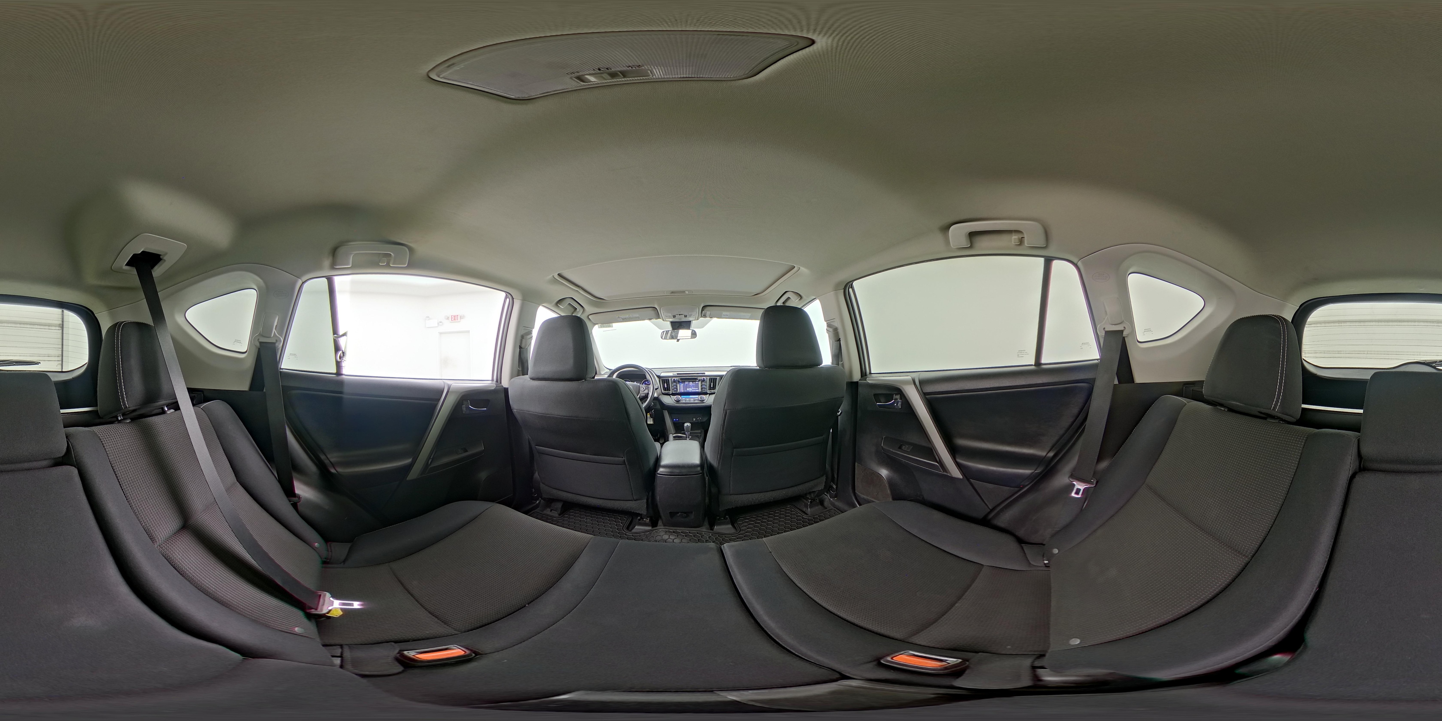 2017 Toyota RAV4 XLE - Photo 26