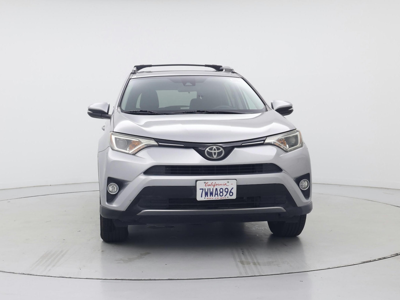 2017 Toyota RAV4 XLE - Photo 6