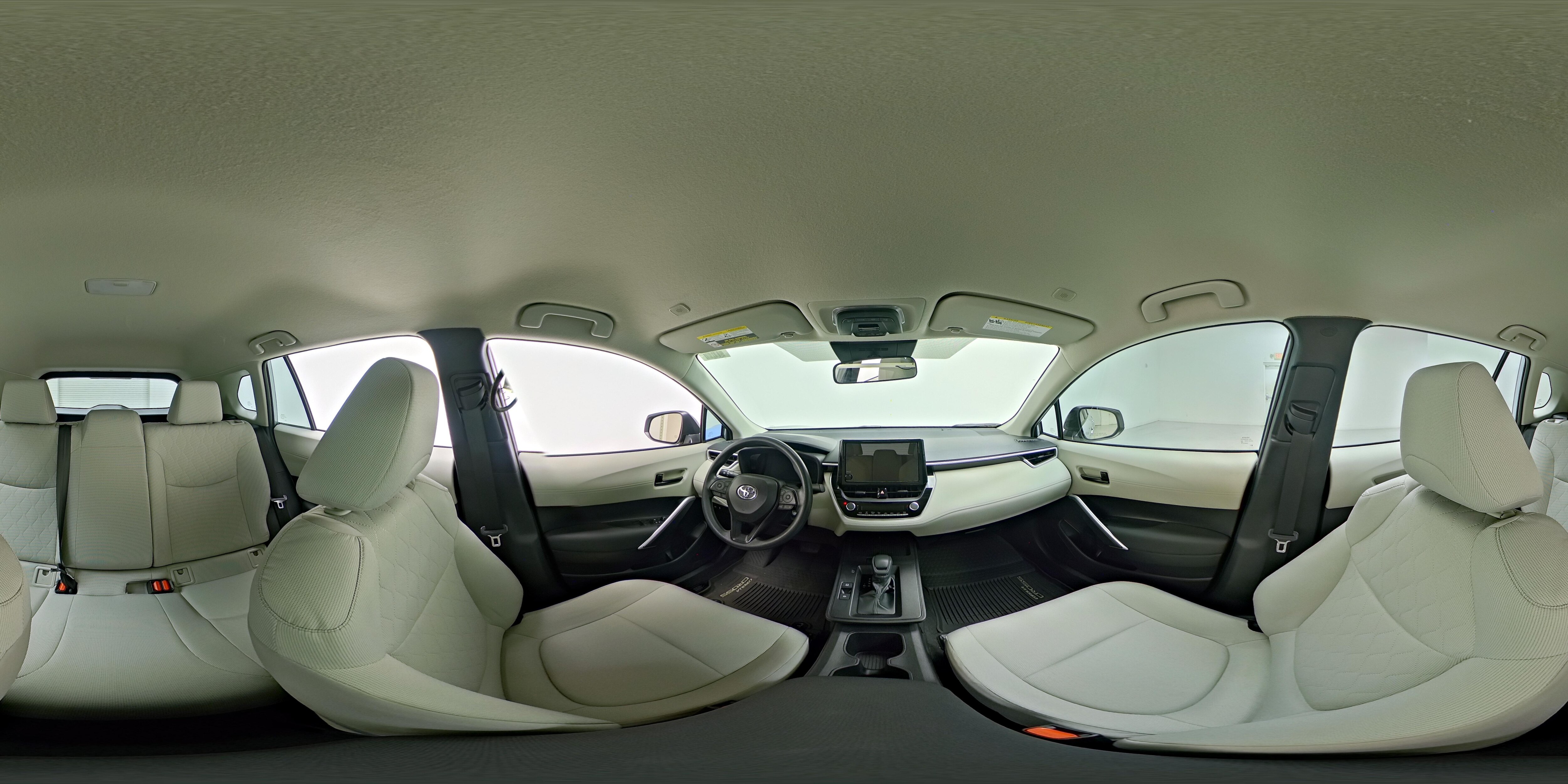 2026 Toyota Corolla Cross L - Photo 25