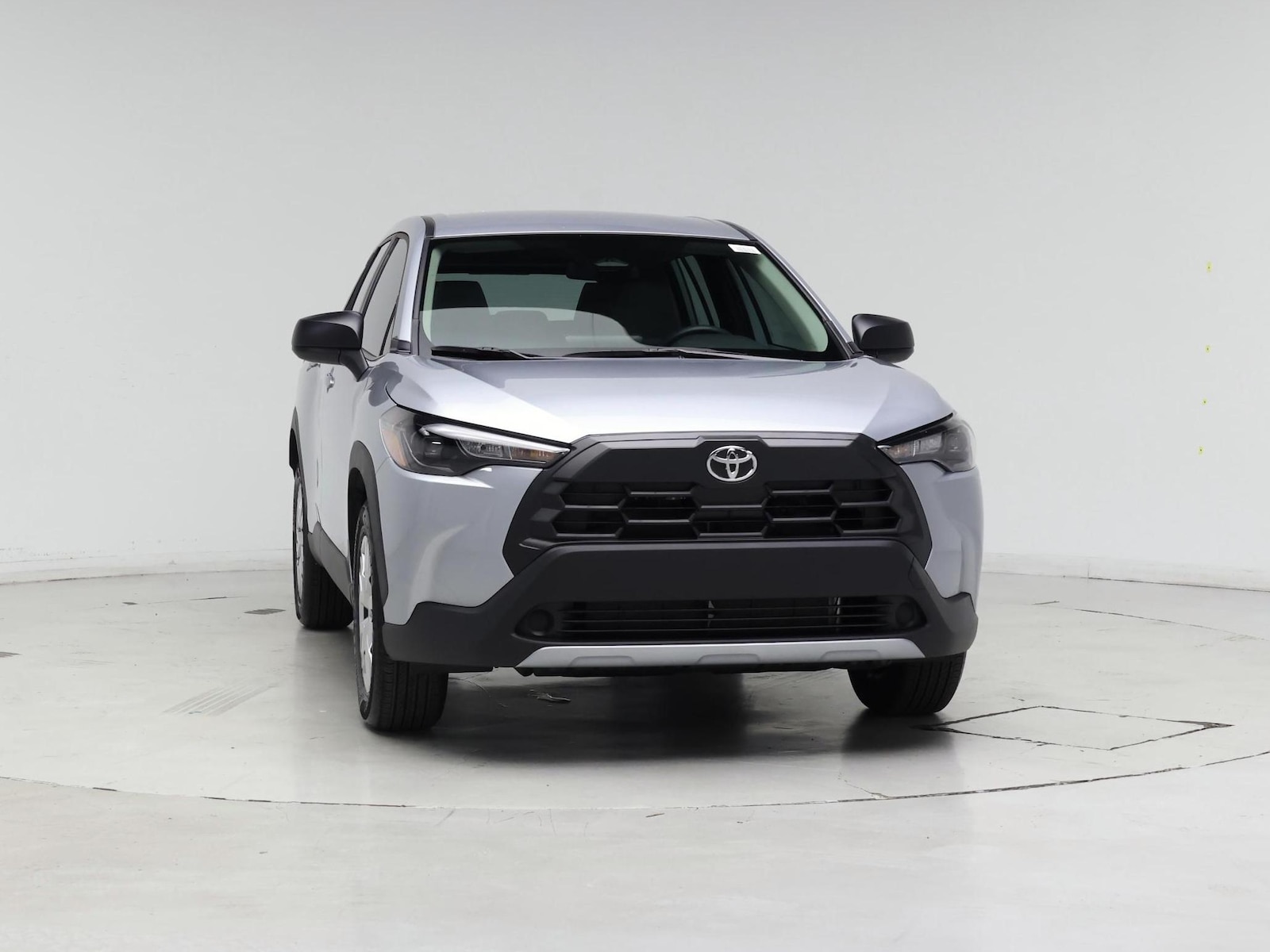 2026 Toyota Corolla Cross L - Photo 6