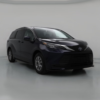 2025 Toyota Sienna LE