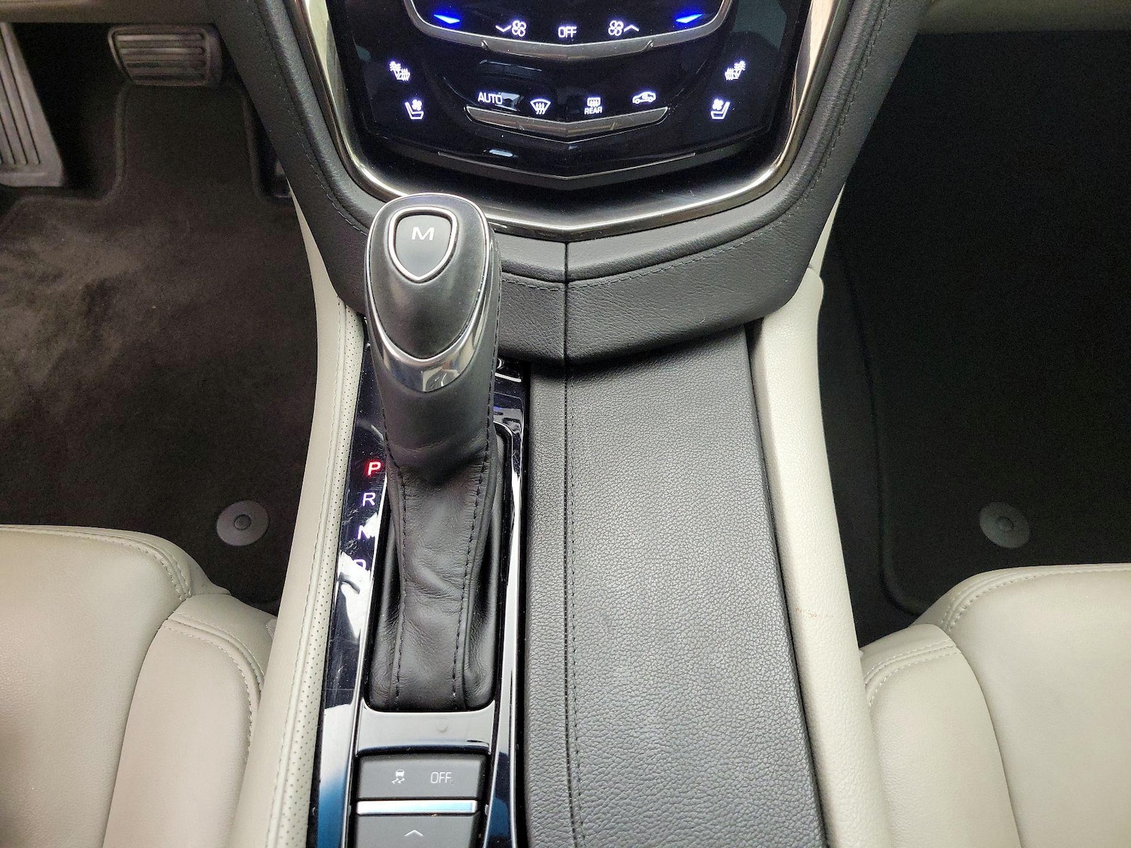 2018 Cadillac CTS Sedan Luxury - Photo 18