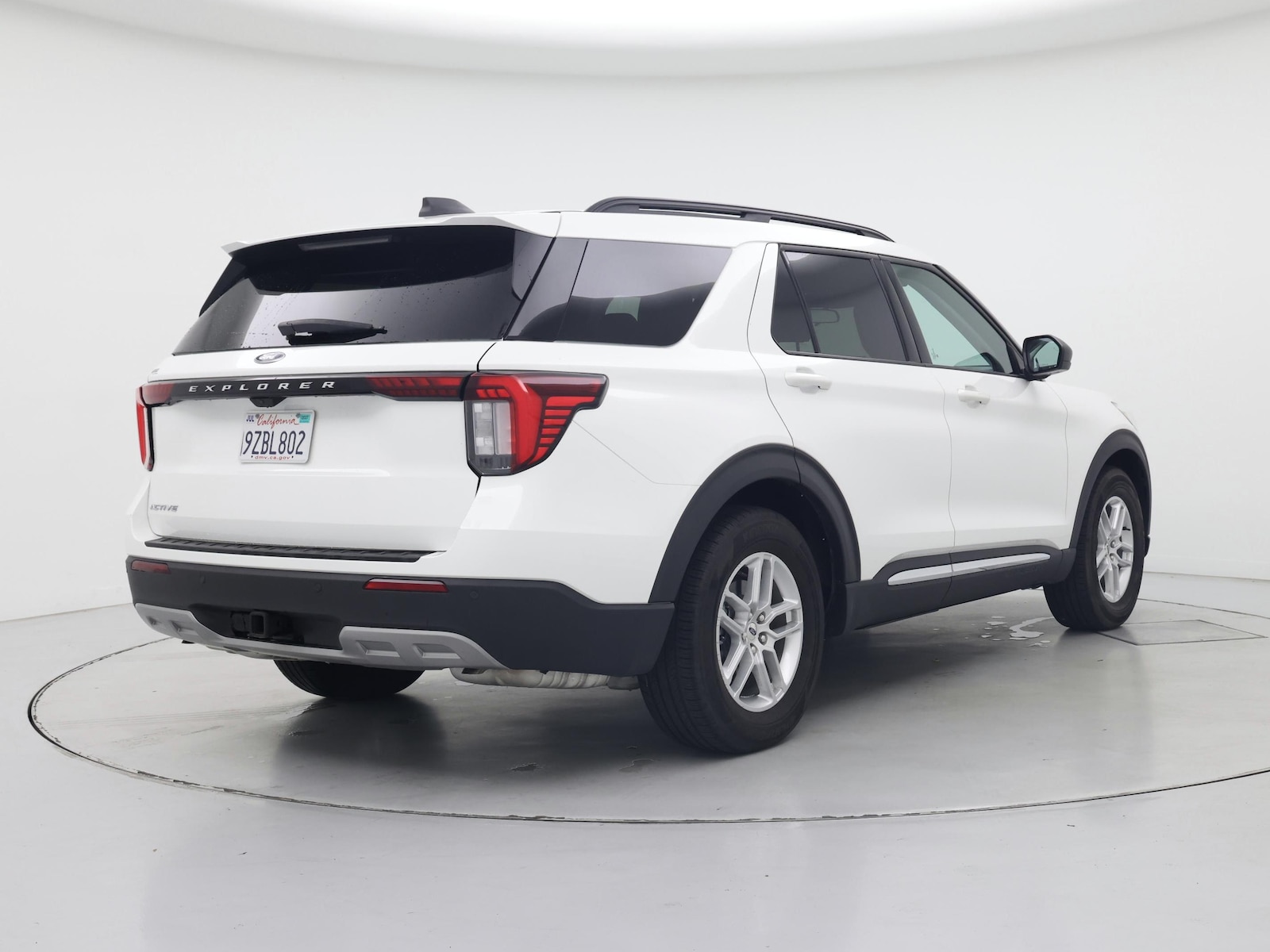 2025 Ford Explorer Active - Photo 9