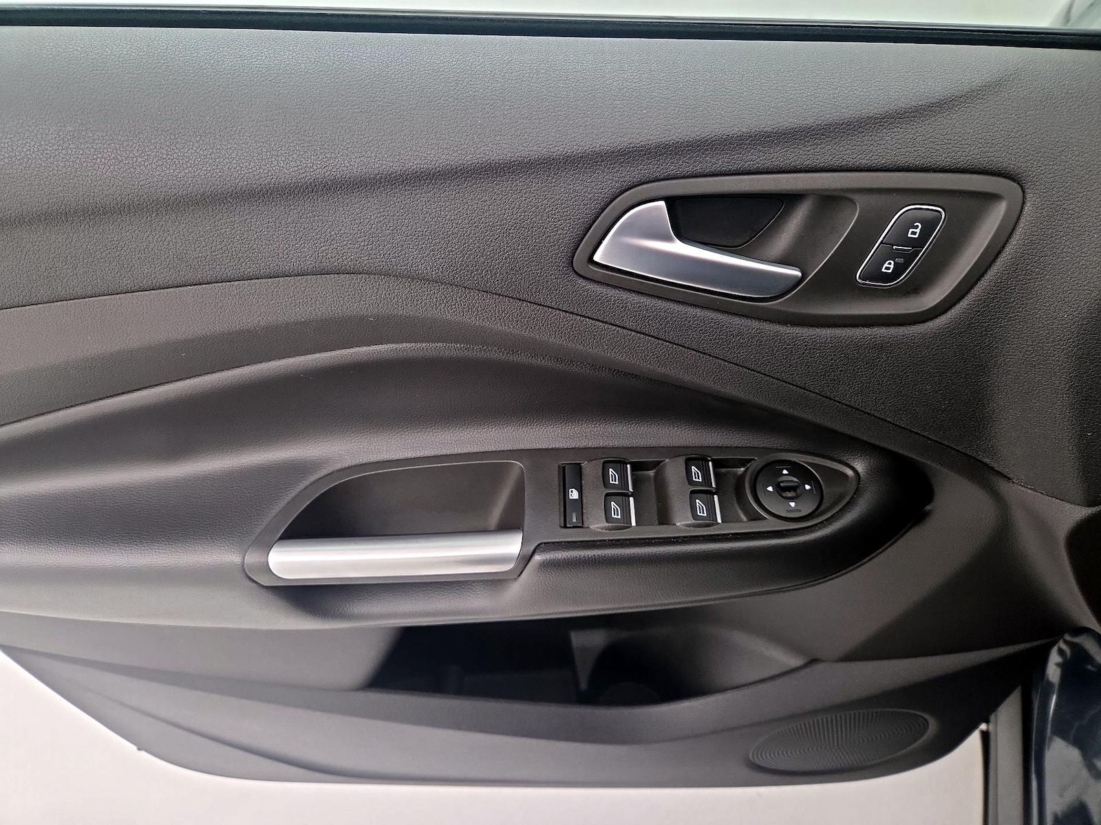 2019 Ford Escape SE - Photo 13