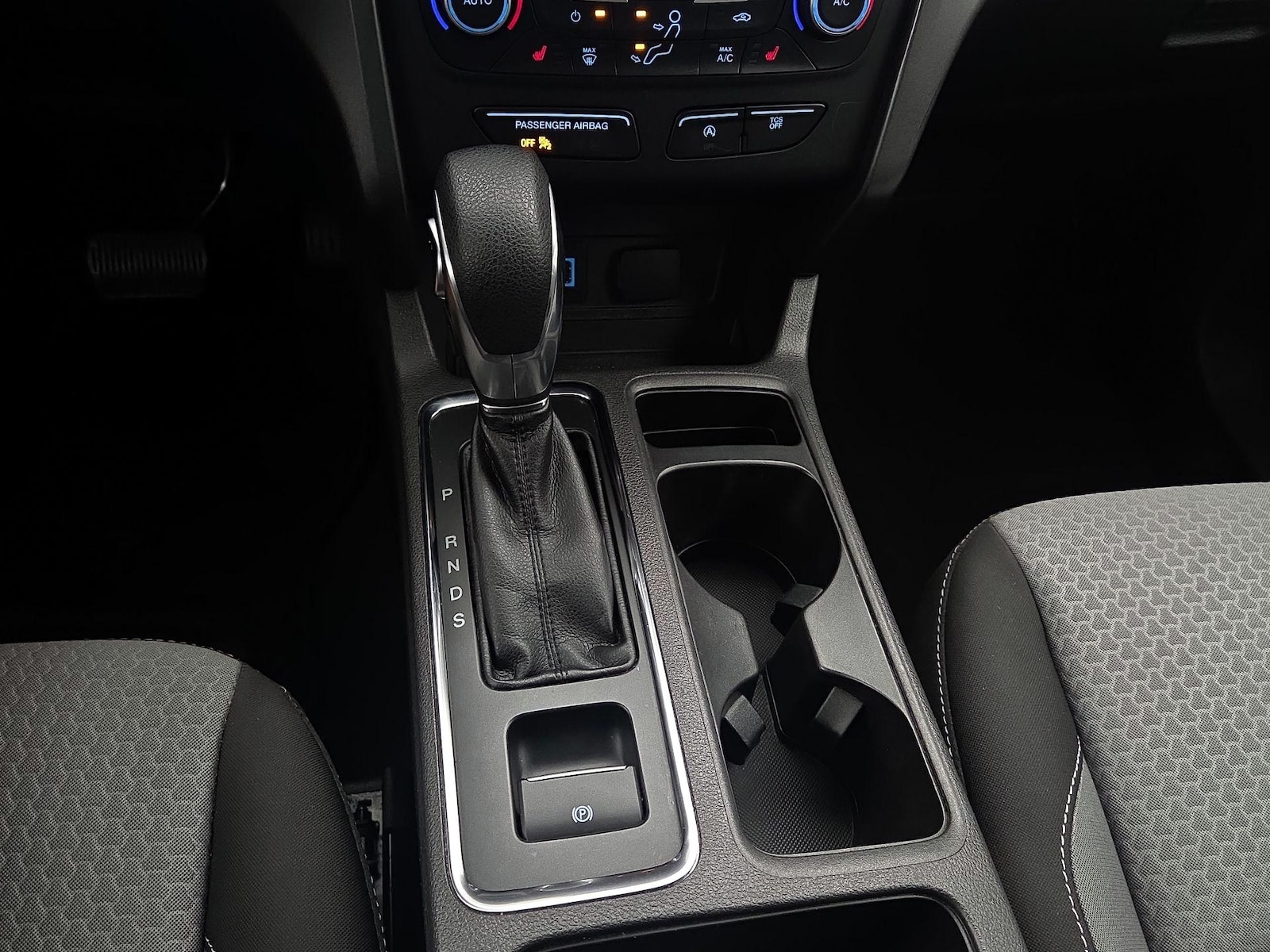 2019 Ford Escape SE - Photo 18