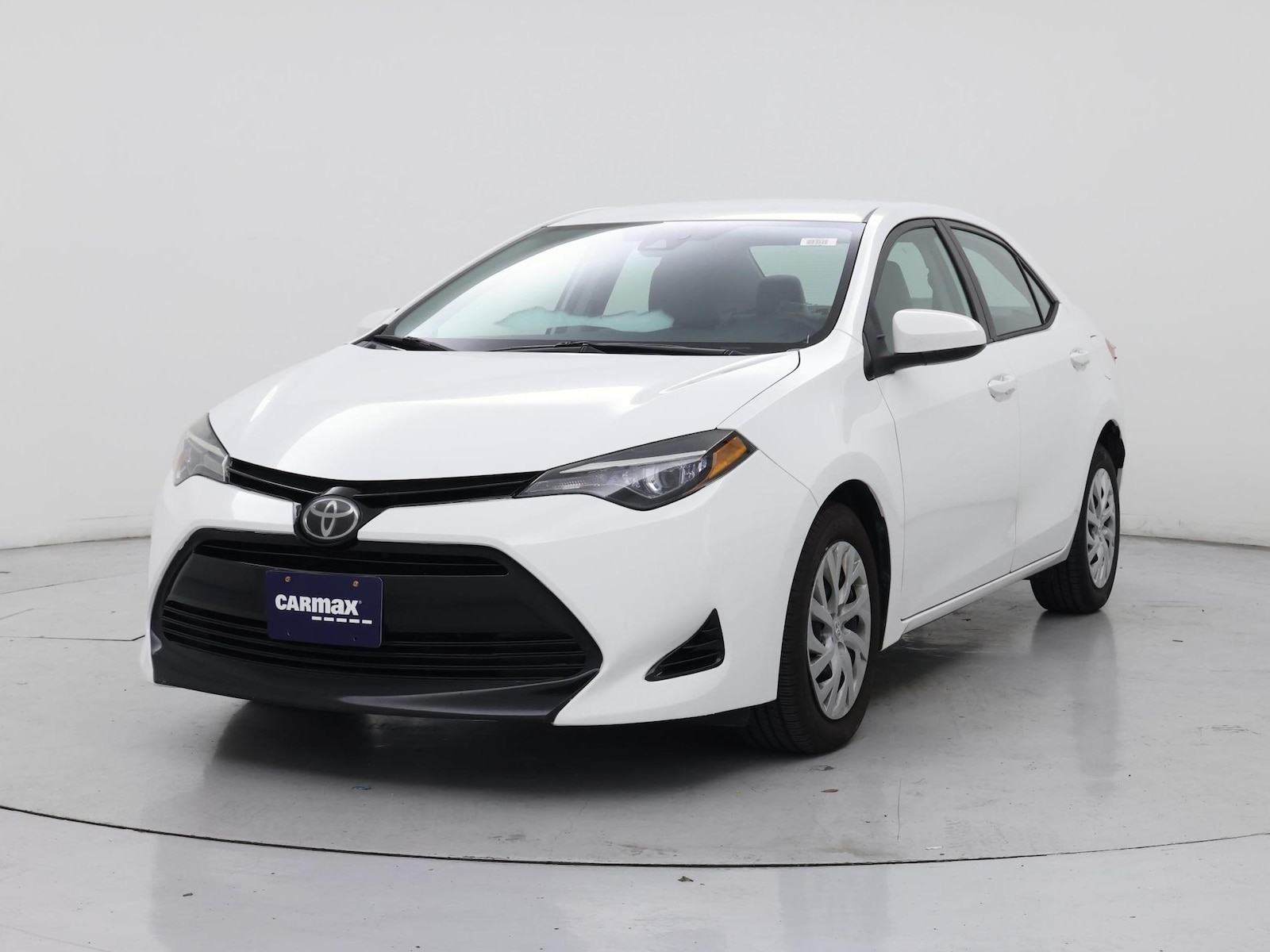 2018 Toyota Corolla LE - Photo 5