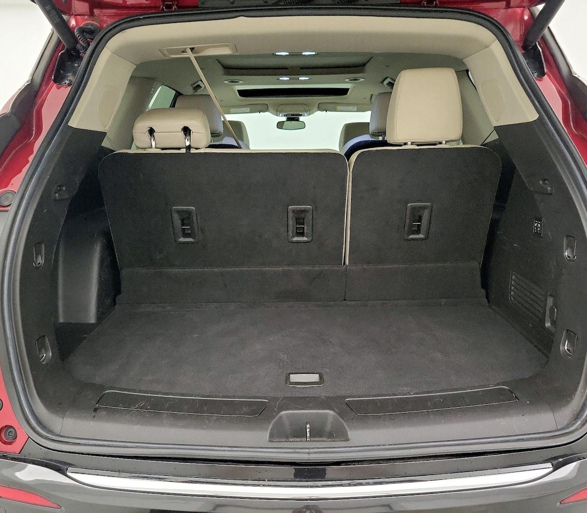 Trunk/Cargo (Seats Up)