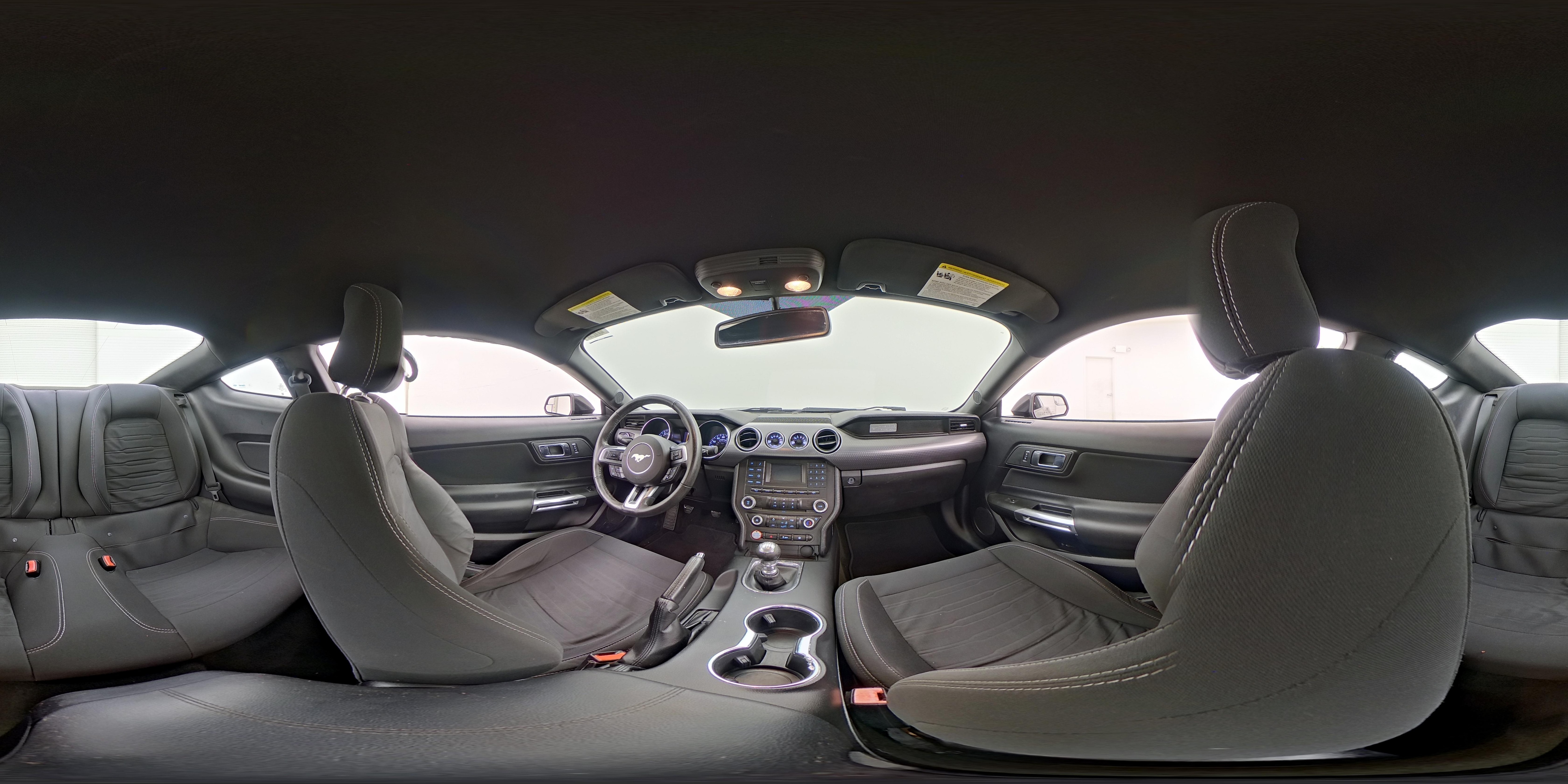 2017 Ford Mustang GT - Photo 23