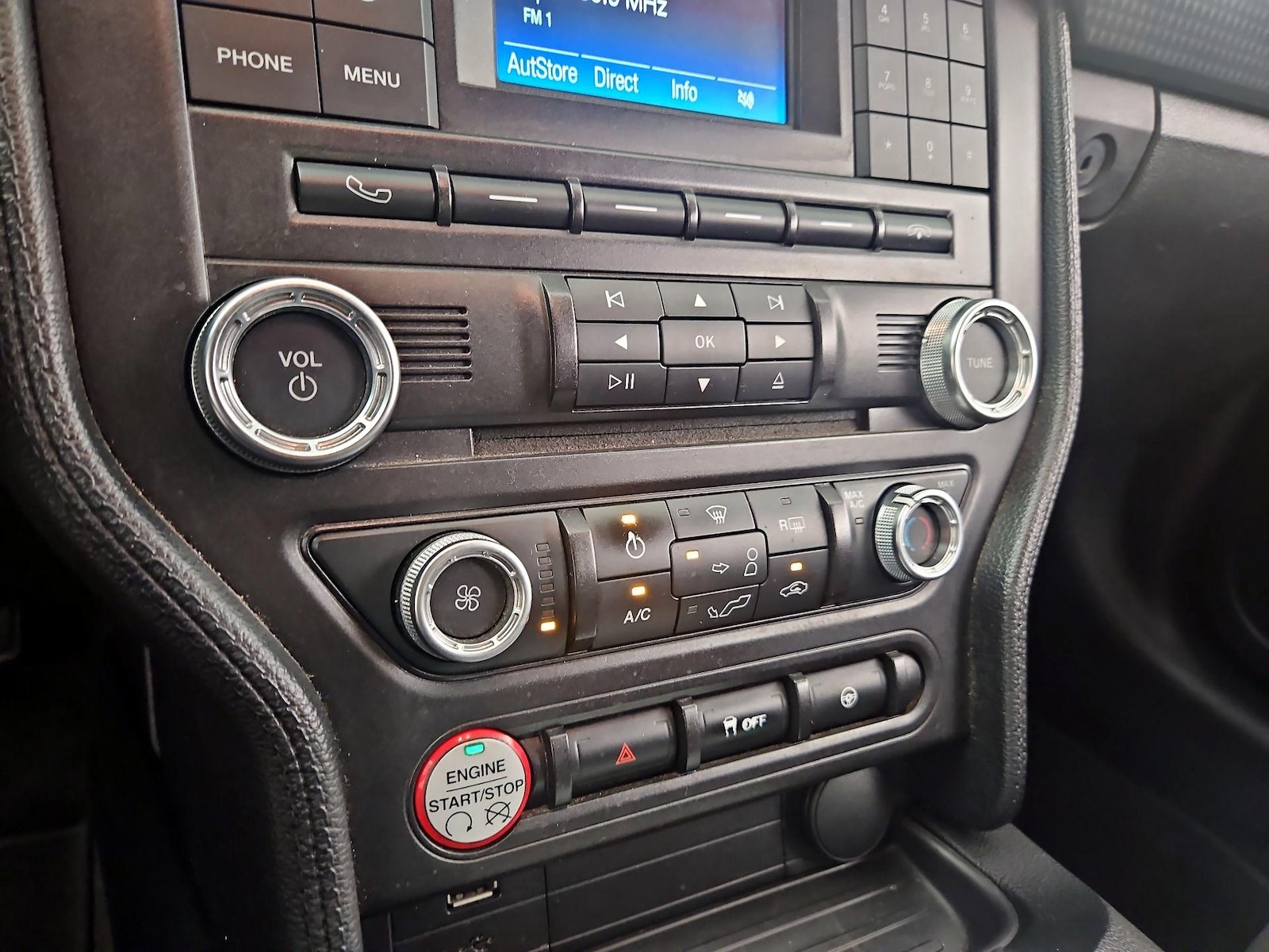 2017 Ford Mustang GT - Photo 17