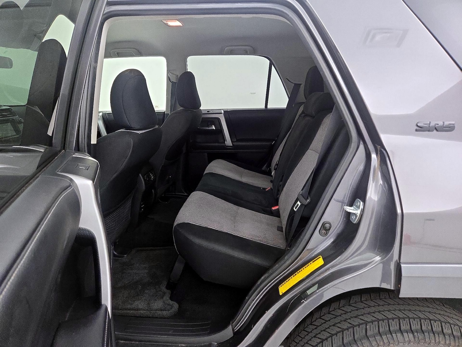 2017 Toyota 4Runner SR5 - Photo 20
