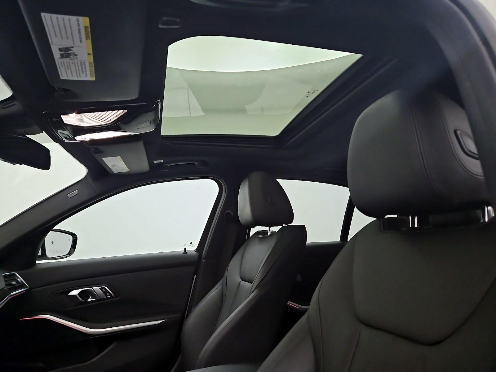2021 BMW 3 Series 330i - Photo 21