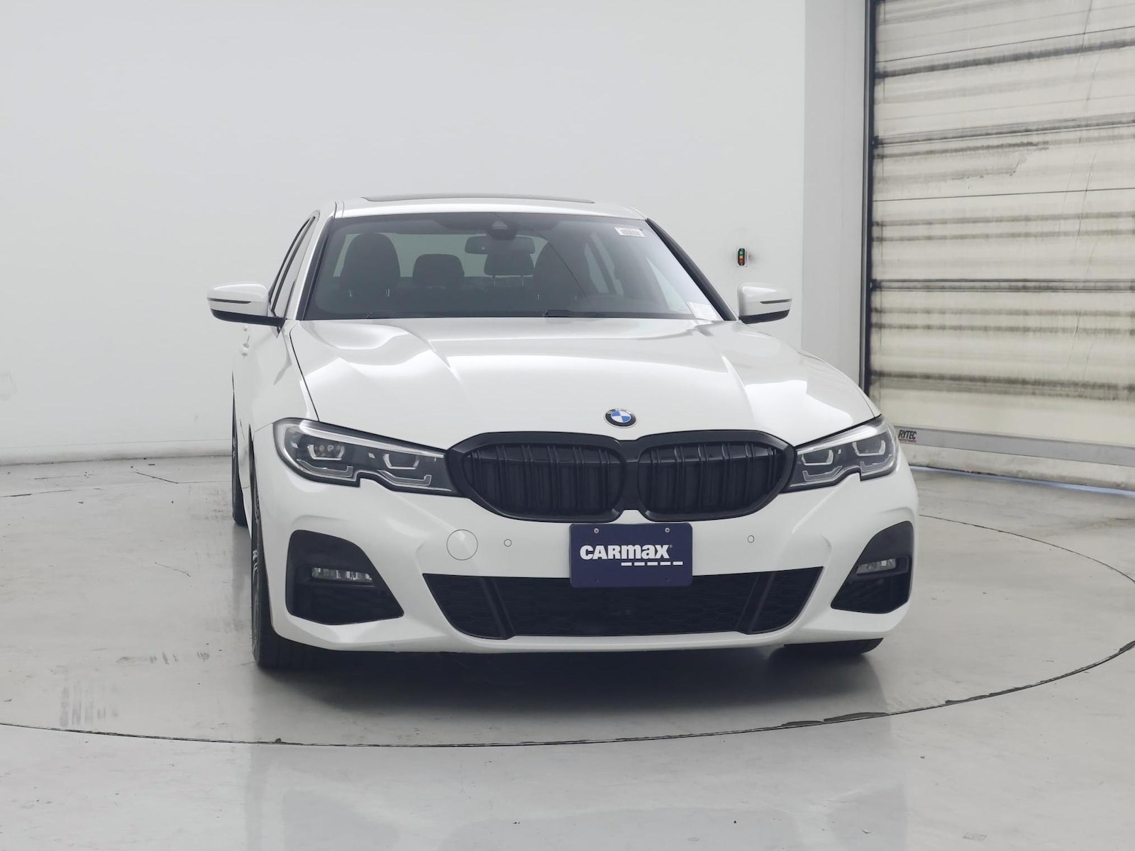 2021 BMW 3 Series 330i - Photo 6